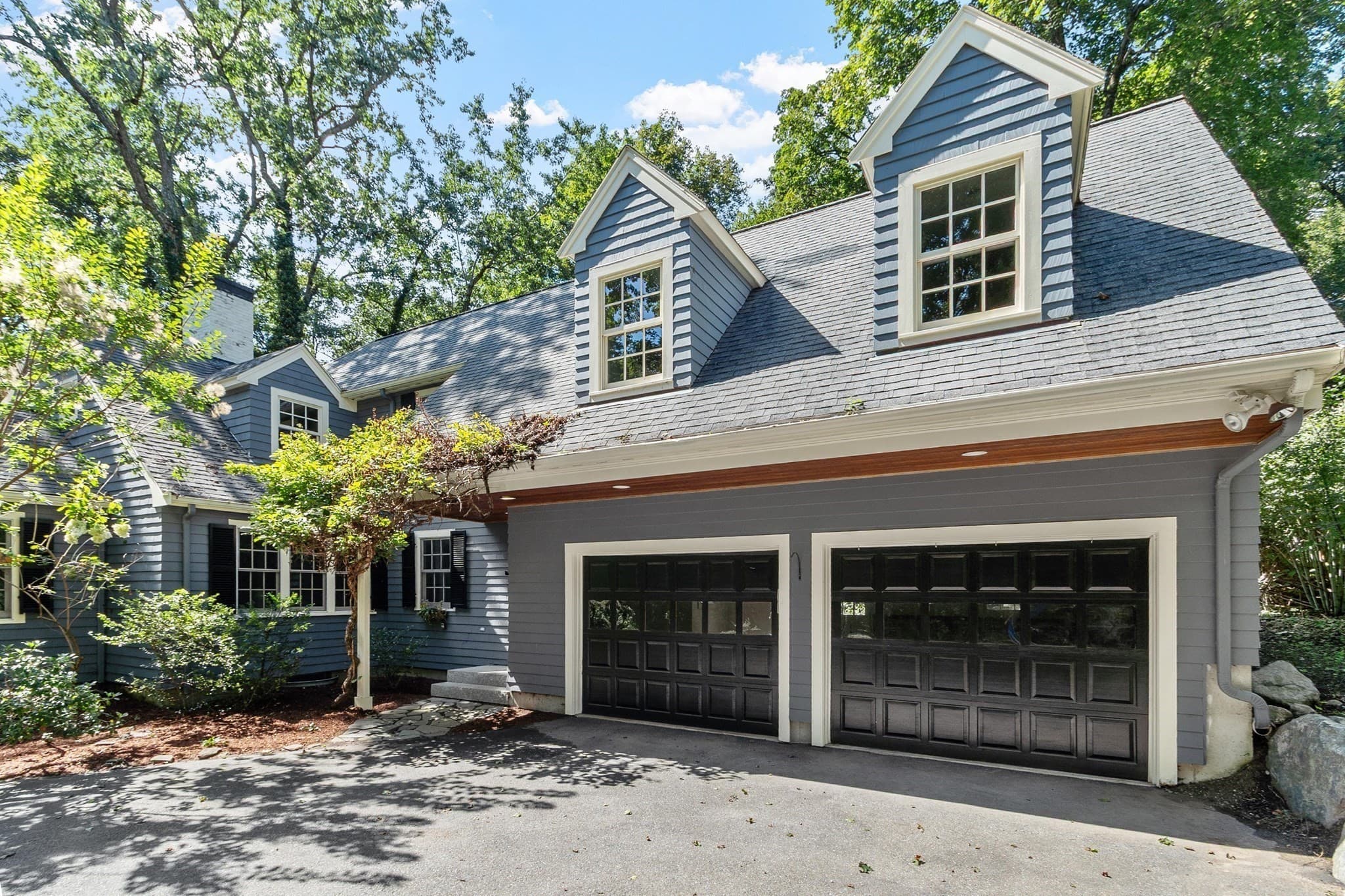 Single Family Residence at 5 Tavern Ln, Lexington MA 02421, Lexington, photo 2 of 41