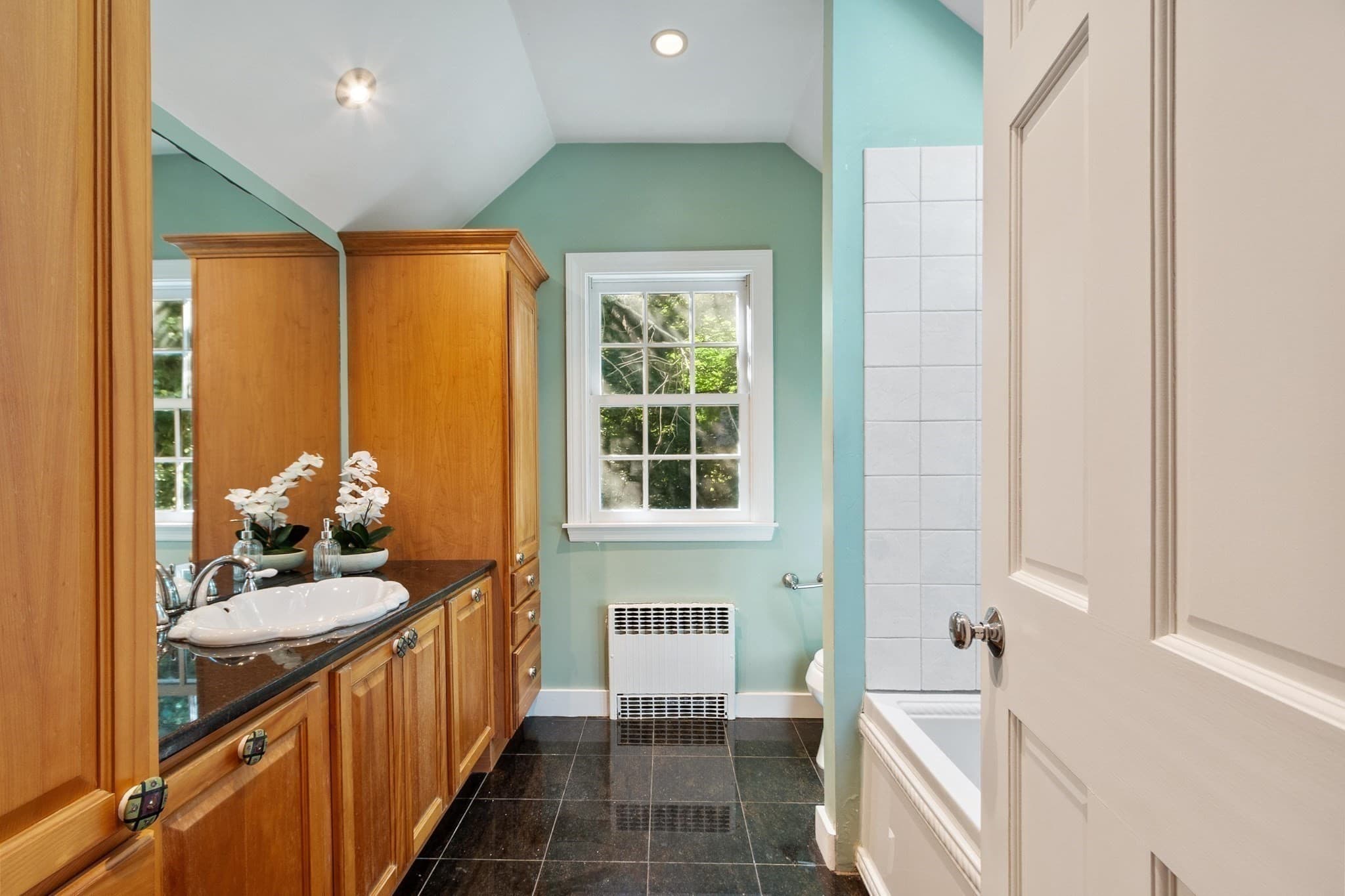Single Family Residence at 5 Tavern Ln, Lexington MA 02421, Lexington, photo 32 of 41
