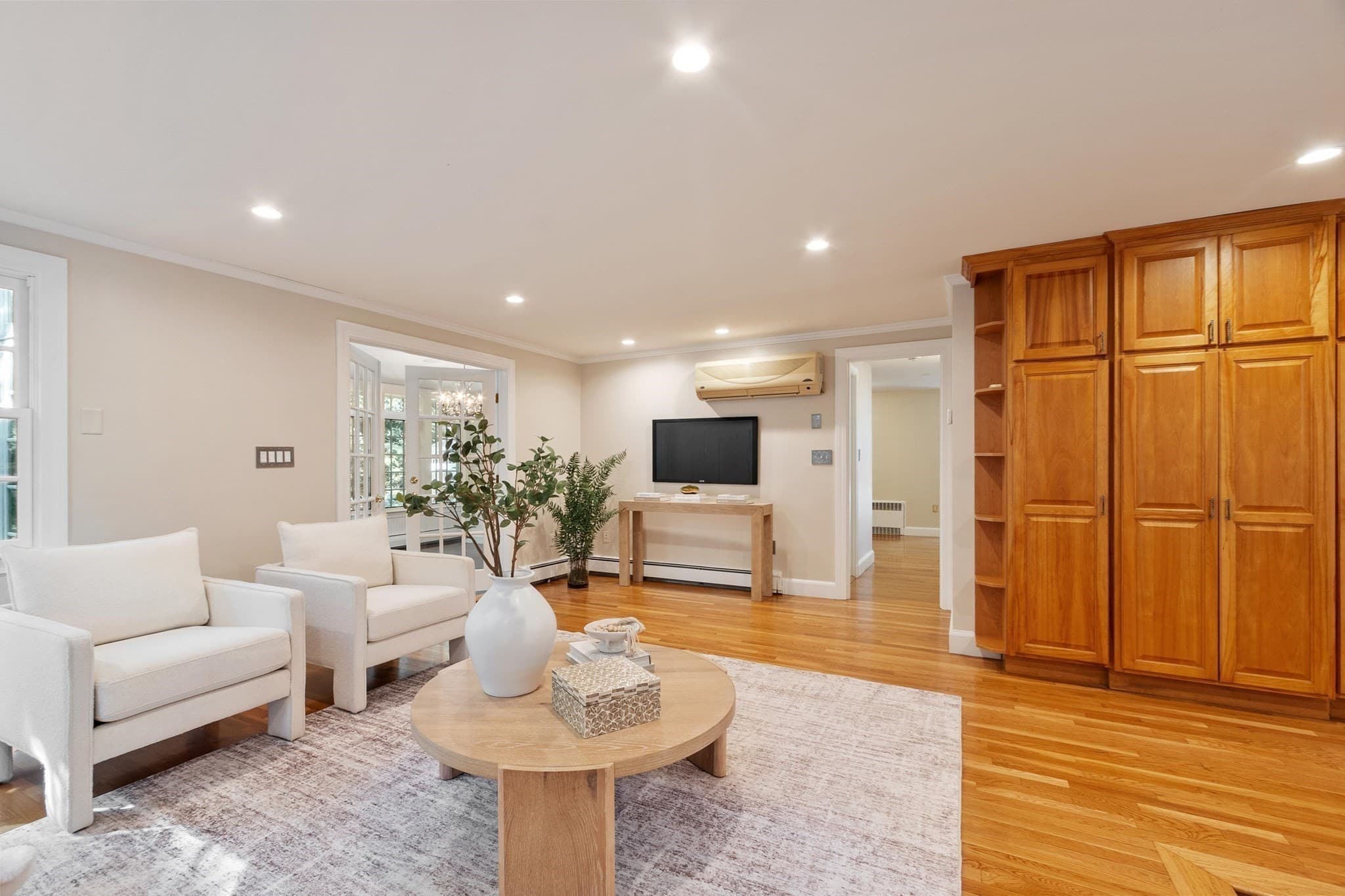 Single Family Residence at 5 Tavern Ln, Lexington MA 02421, Lexington, photo 11 of 41