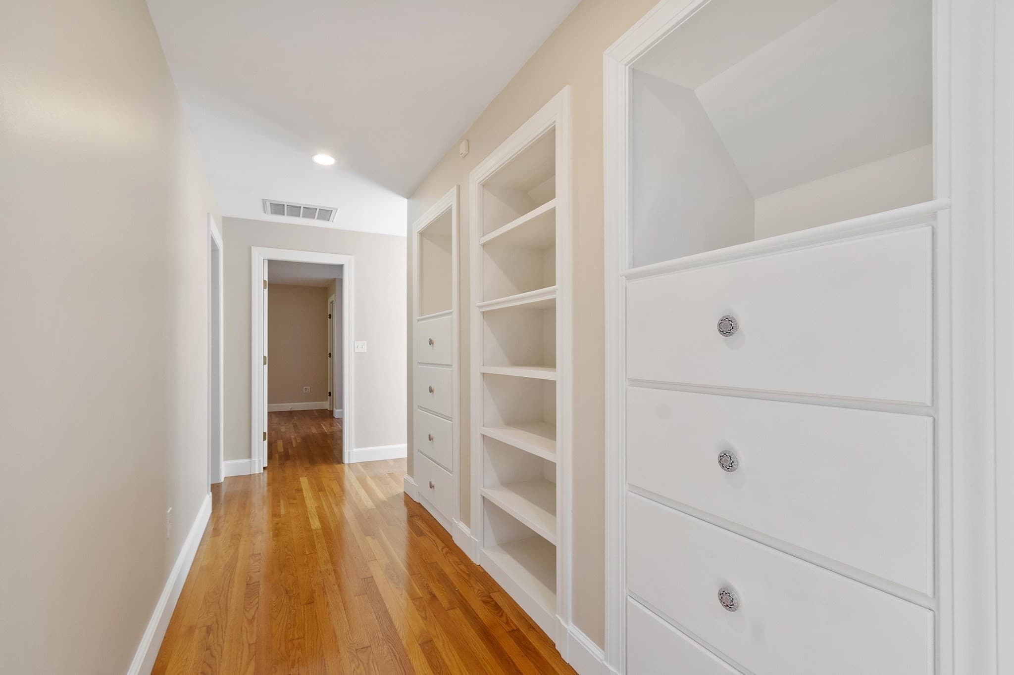 Single Family Residence at 5 Tavern Ln, Lexington MA 02421, Lexington, photo 35 of 41