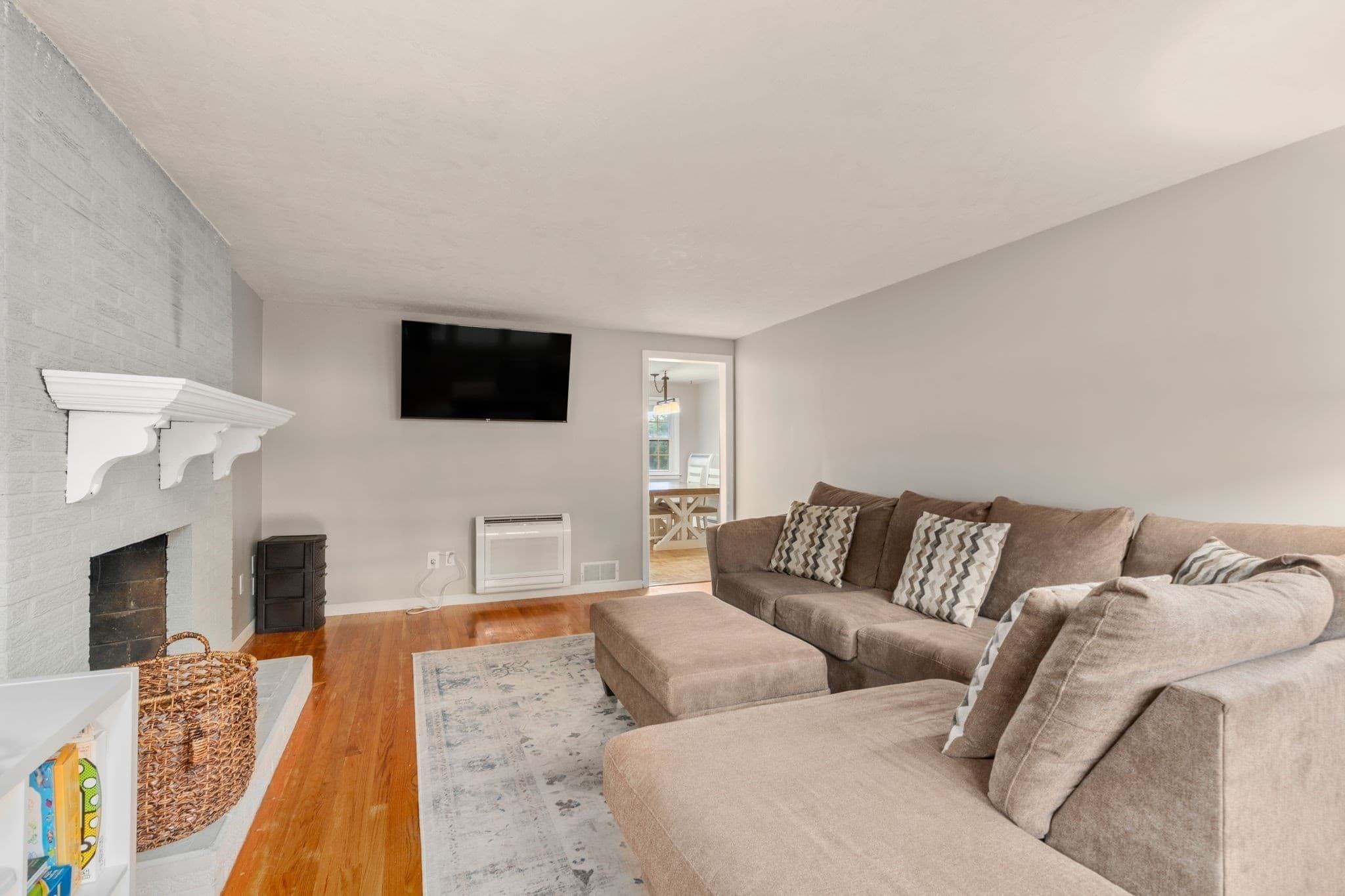 Single Family Residence at 38 Grandview Drive, Westfield MA 01085, Westfield, photo 5 of 42