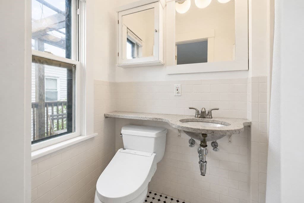 Condominium at 56 Gorham # 3, Somerville MA 02144, Somerville, photo 23 of 26