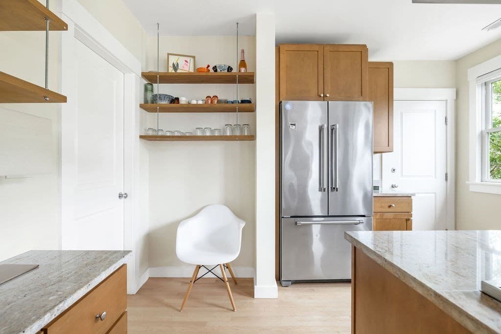 Condominium at 56 Gorham # 3, Somerville MA 02144, Somerville, photo 6 of 26