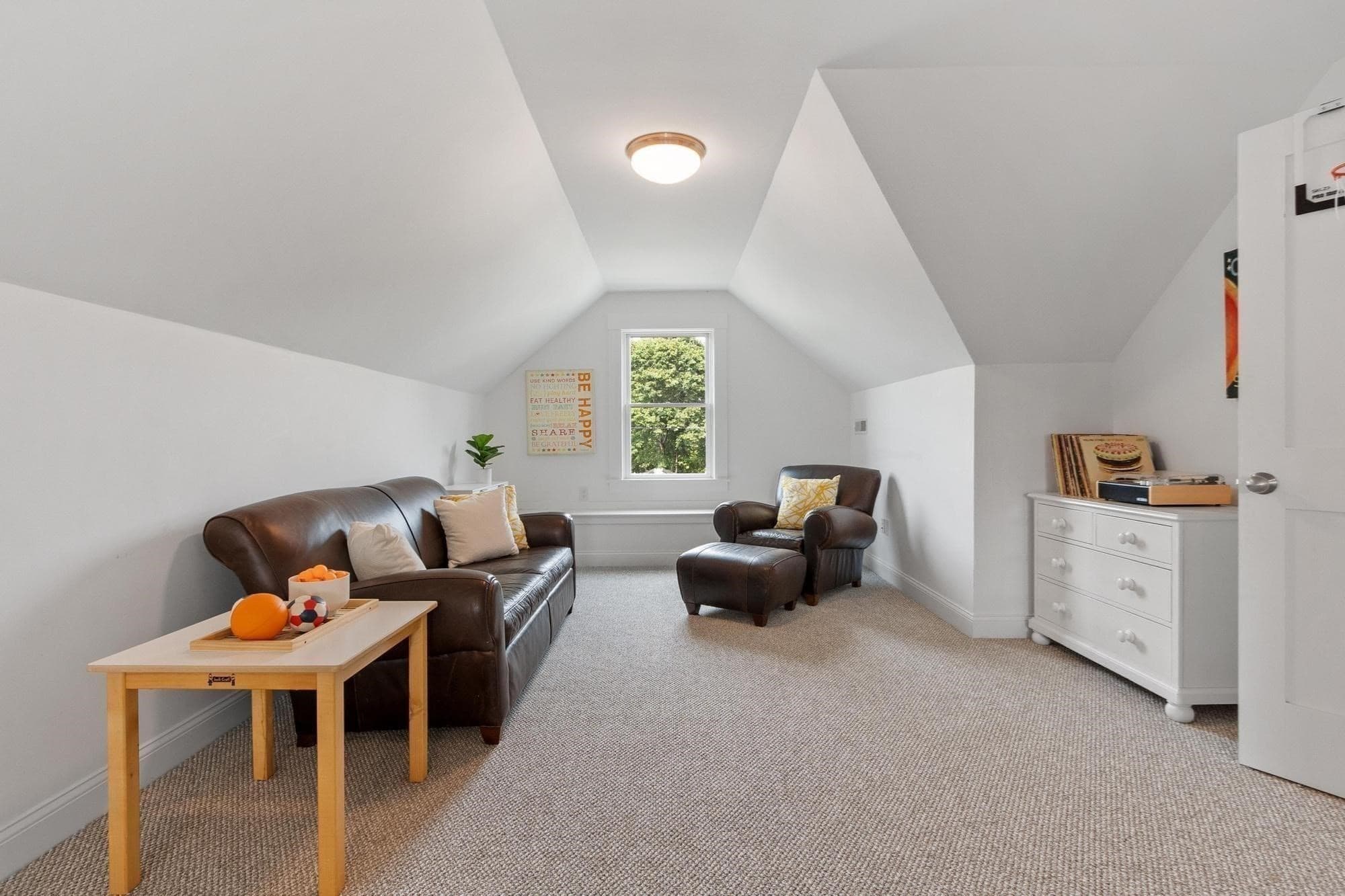 Single Family Residence at 284 Elsinore St, Concord MA 01742, Concord, photo 34 of 38