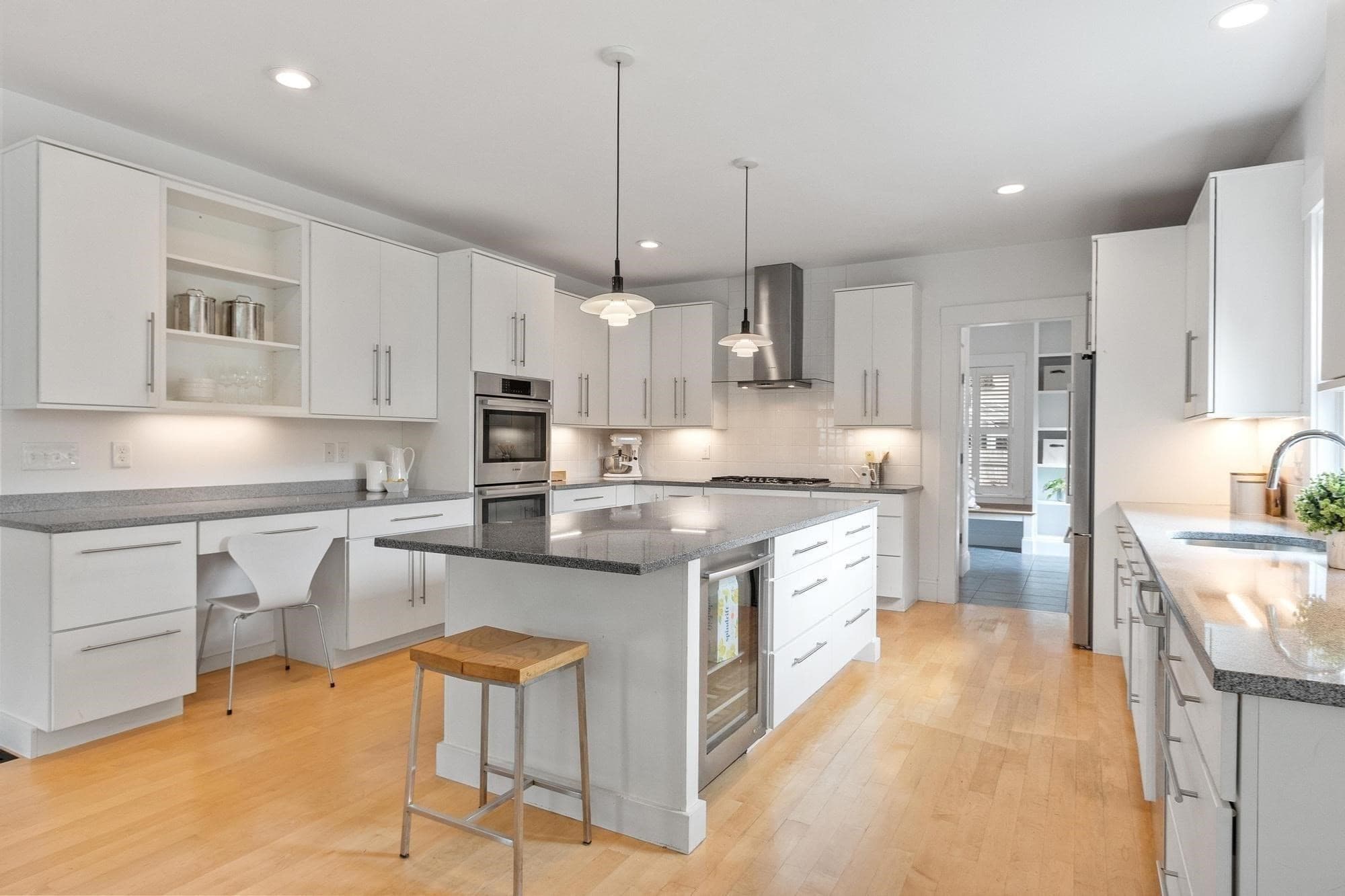 Single Family Residence at 284 Elsinore St, Concord MA 01742, Concord, photo 11 of 38