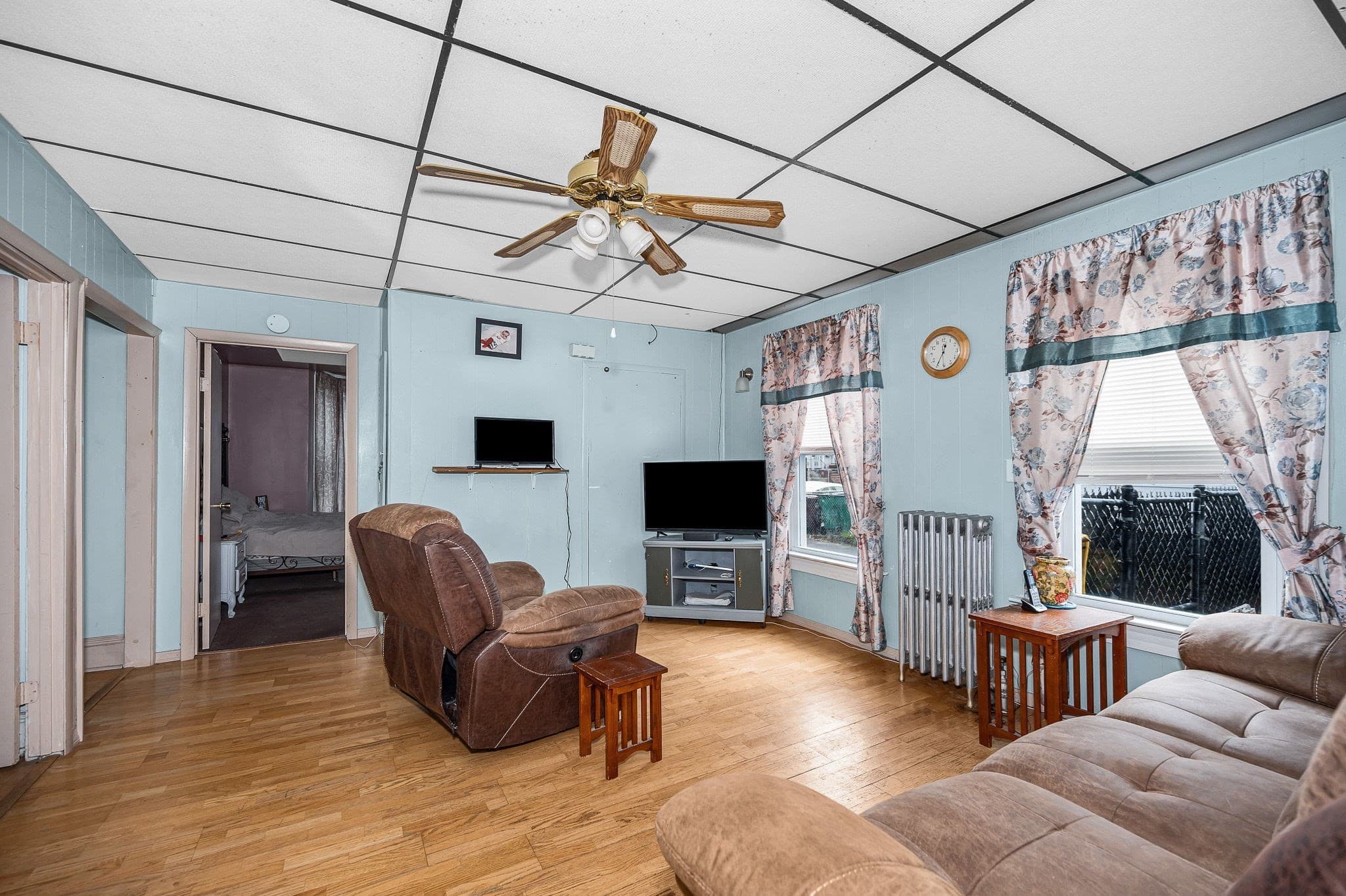 2 Family - 2 Units Up/Down at 17 Coral St, Lowell MA 01851, Lowell, photo 14 of 26