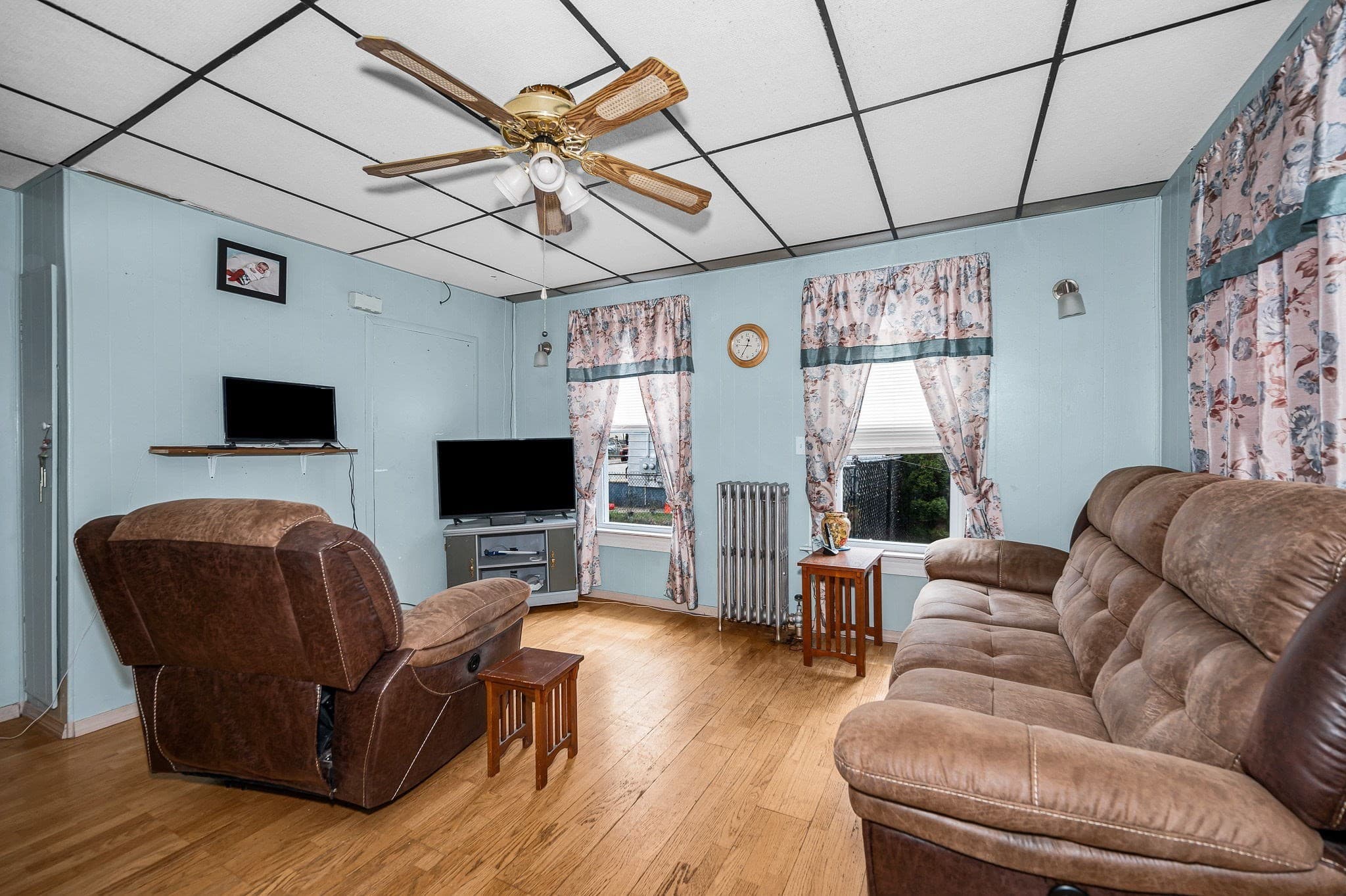 2 Family - 2 Units Up/Down at 17 Coral St, Lowell MA 01851, Lowell, photo 15 of 26