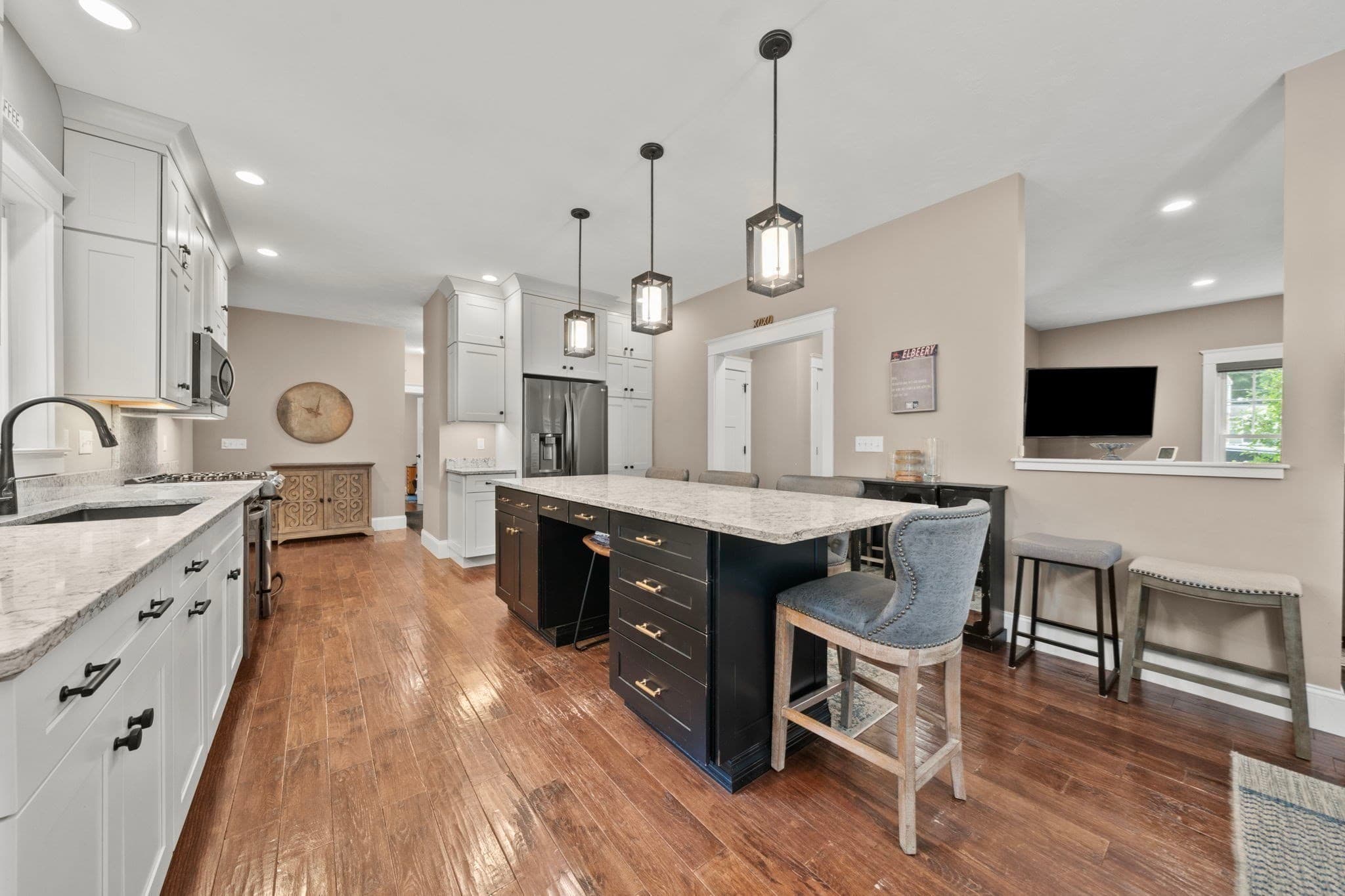 Single Family Residence at 800 Johnson St, North Andover MA 01845, North Andover, photo 13 of 42