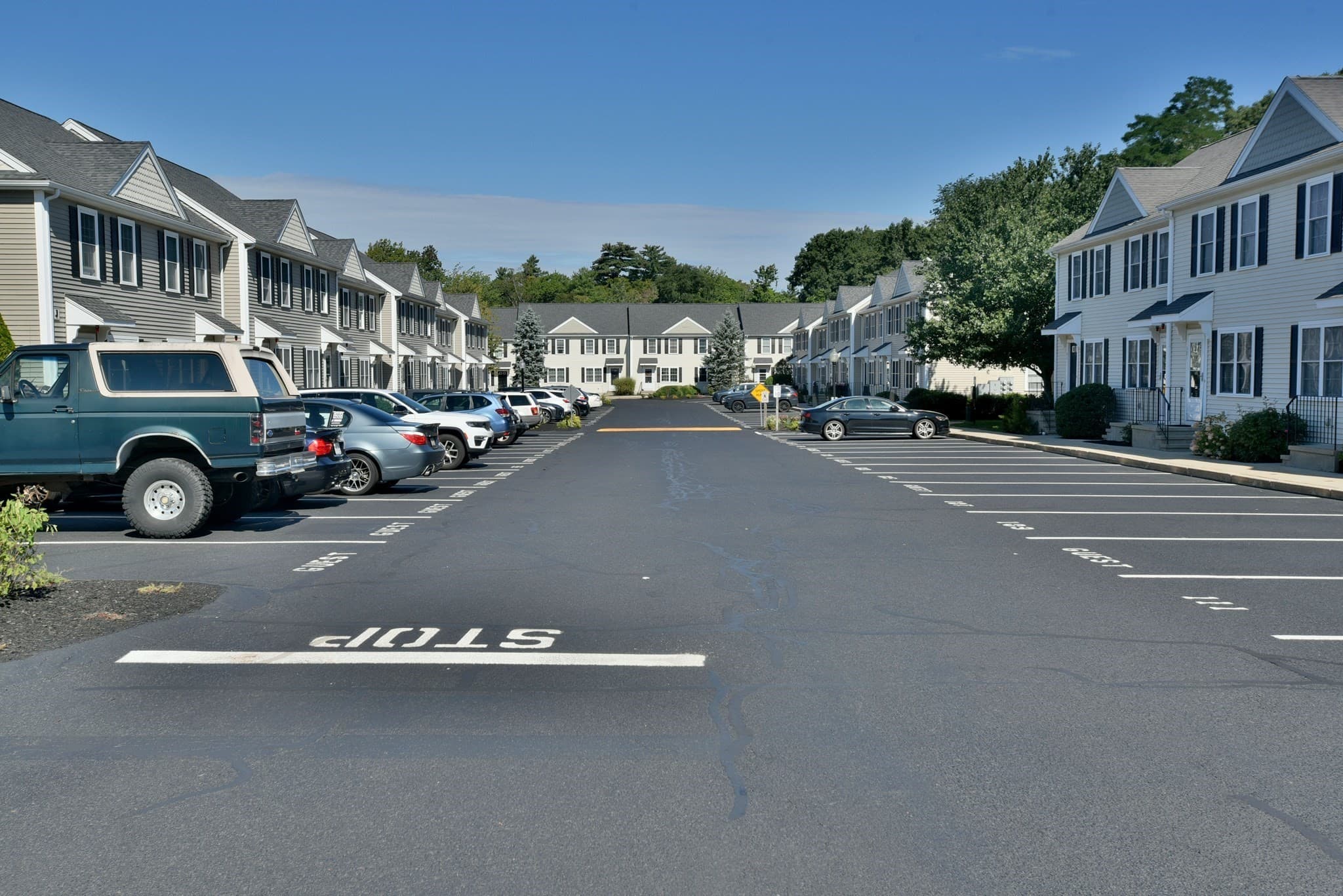 Condominium at 83 Boxberry Ln # 83, Rockland MA 02370, Rockland, photo 2 of 19