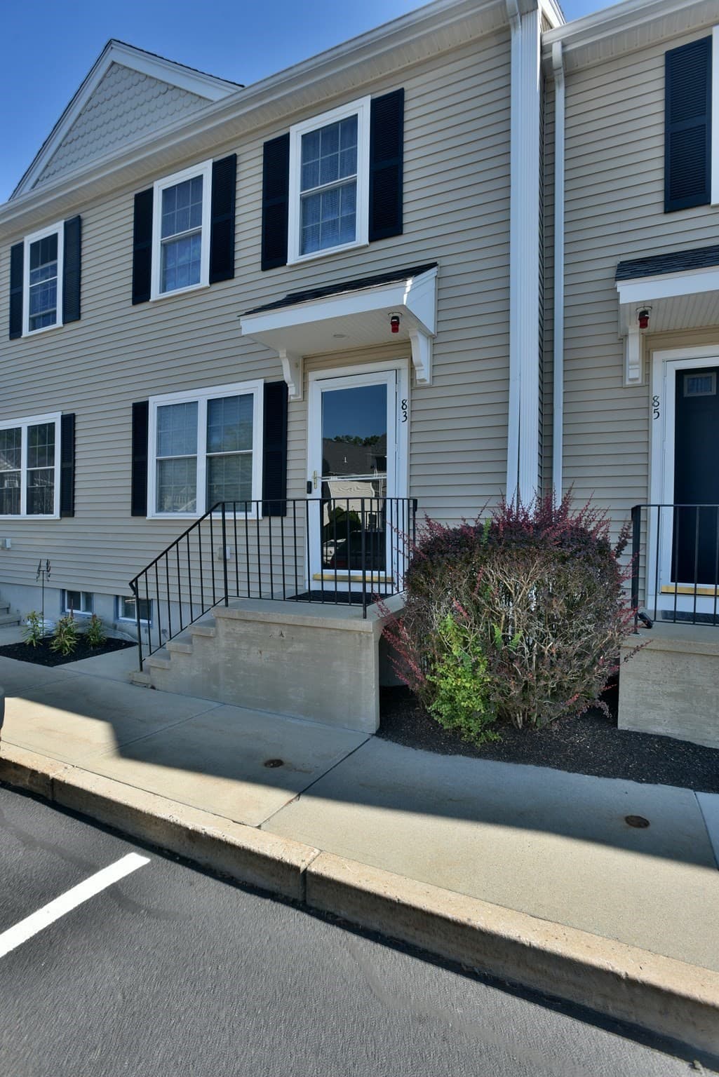 83 Boxberry Ln # 83, Rockland MA 02370
