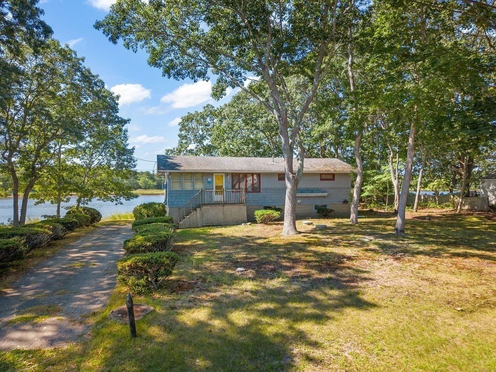 6 Sandpiper Terrace, Wareham MA 02571