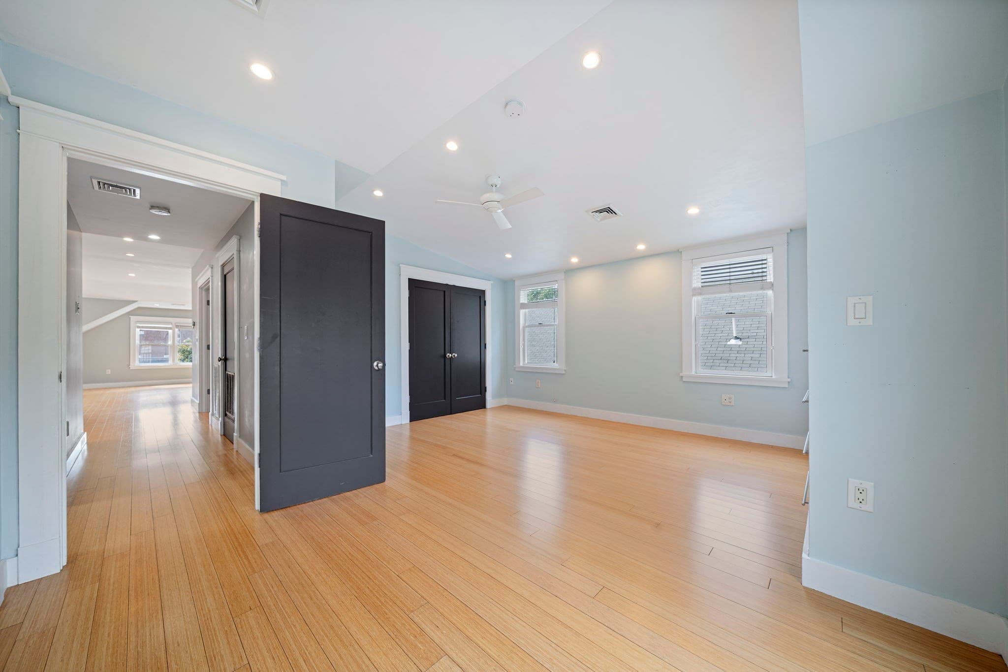 Condominium at 23 Cheverus Rd # 3, Boston MA 02124, photo 17 of 27