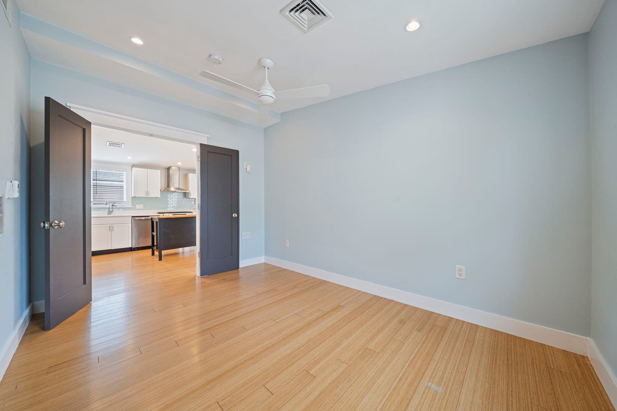 Condominium at 23 Cheverus Rd # 3, Boston MA 02124, photo 14 of 27