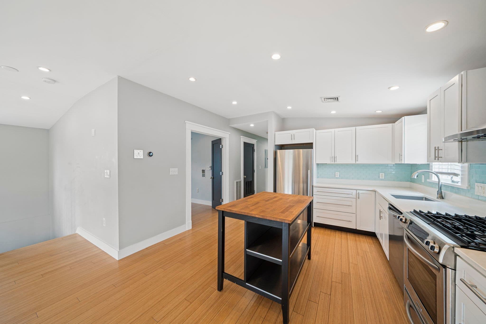 Condominium at 23 Cheverus Rd # 3, Boston MA 02124, photo 4 of 27
