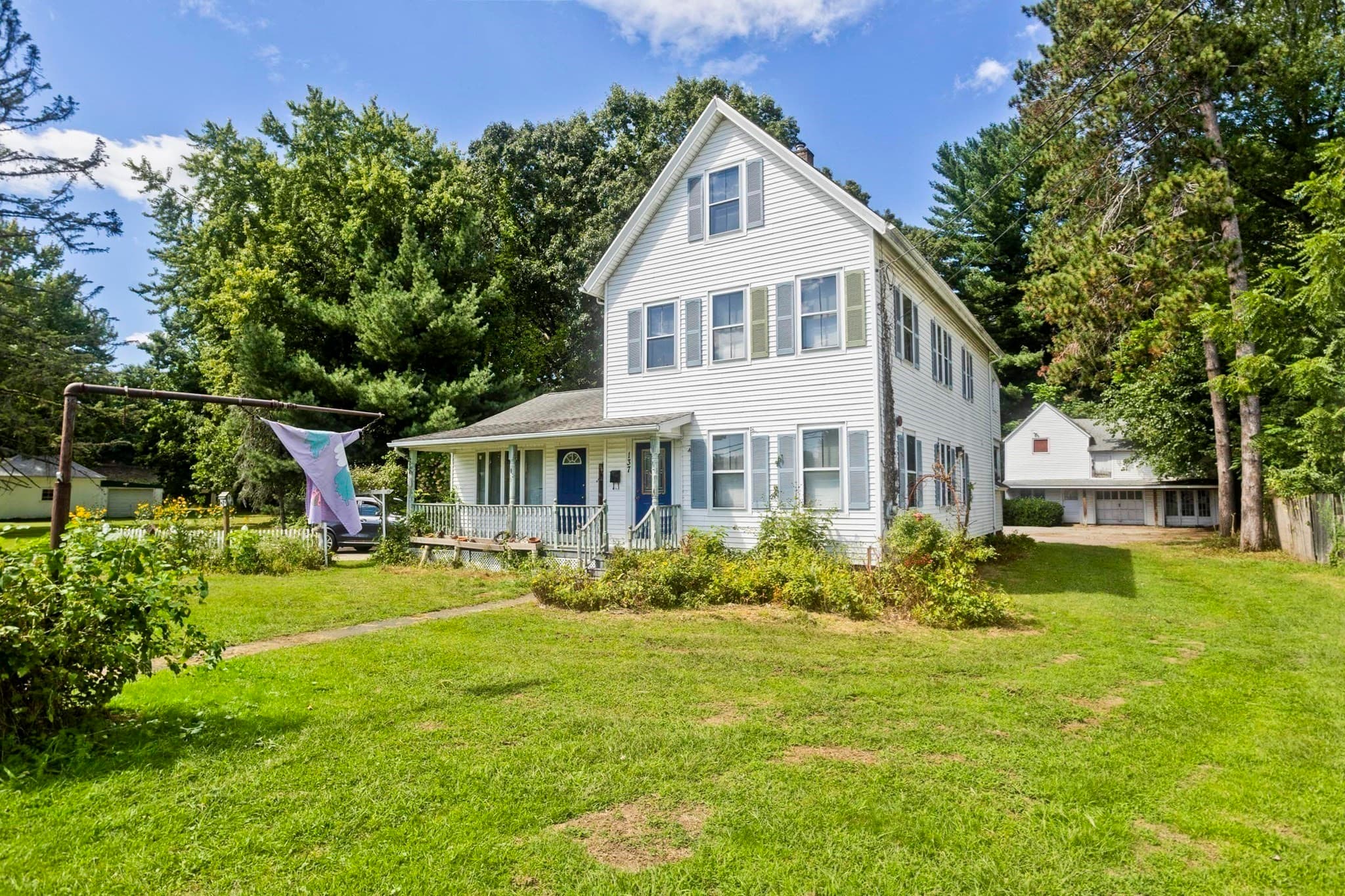 Single Family Residence at 137 Sheridan St., Chicopee MA 01020, Chicopee, photo 2 of 33