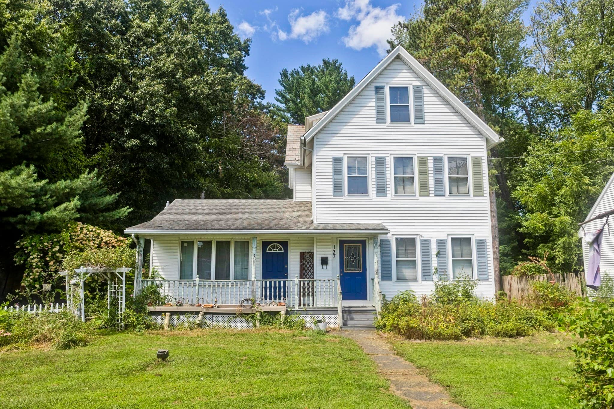 137 Sheridan St., Chicopee MA 01020