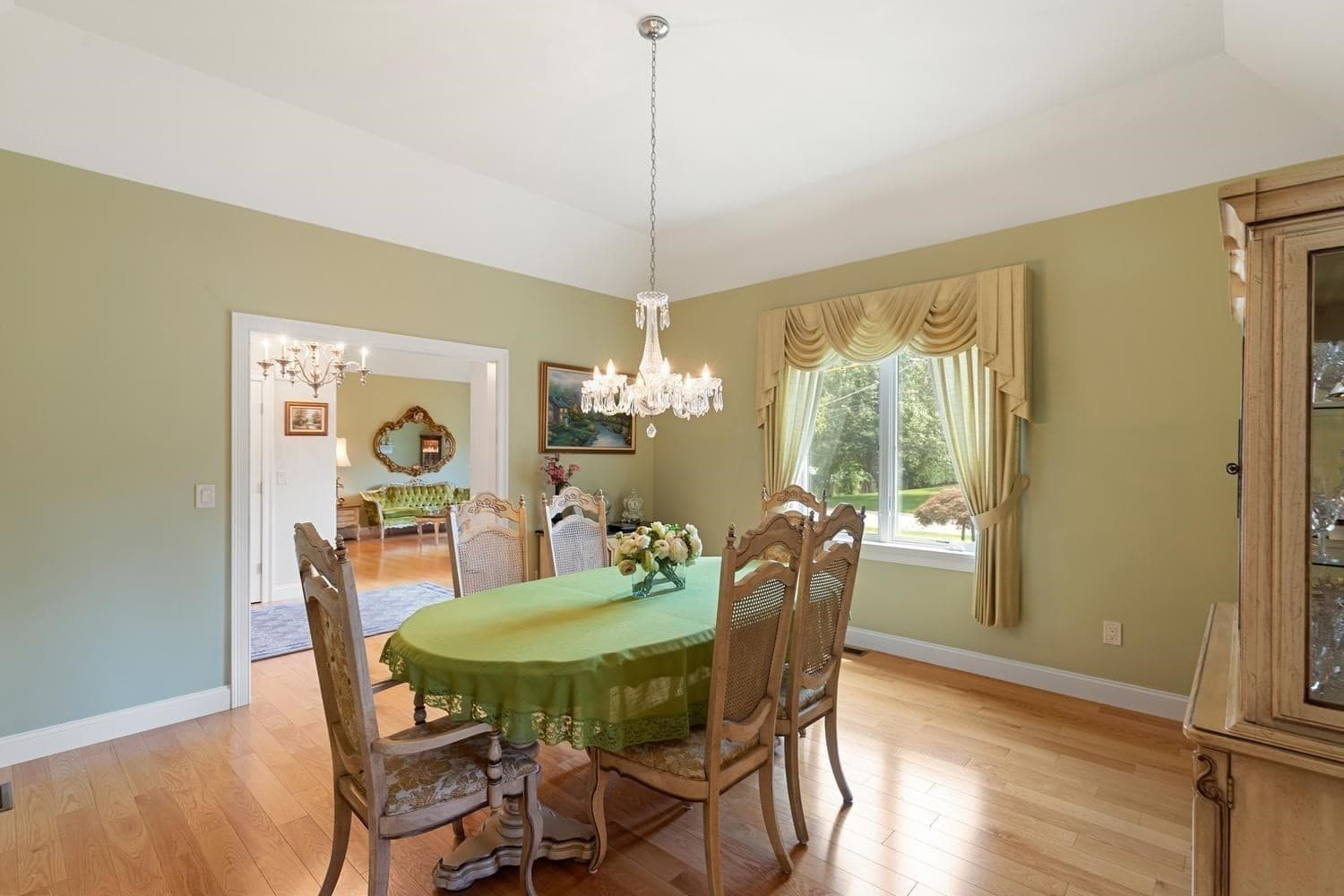 Single Family Residence at 30 Hampden Ave, Burlington MA 01803, Burlington, photo 17 of 33