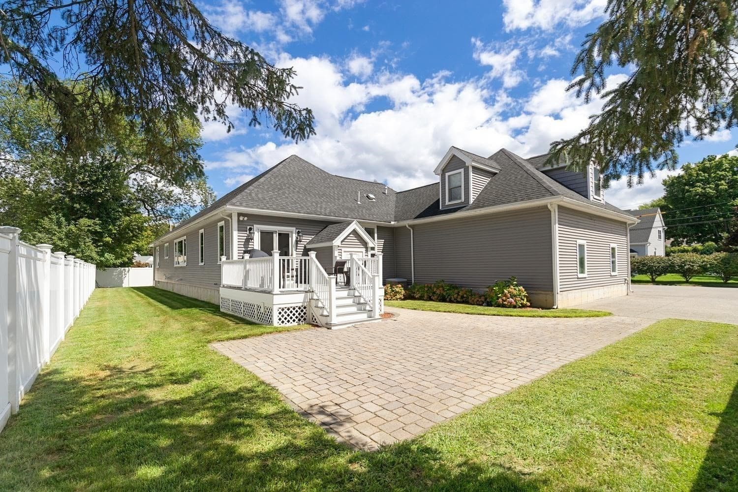 Single Family Residence at 30 Hampden Ave, Burlington MA 01803, Burlington, photo 29 of 33