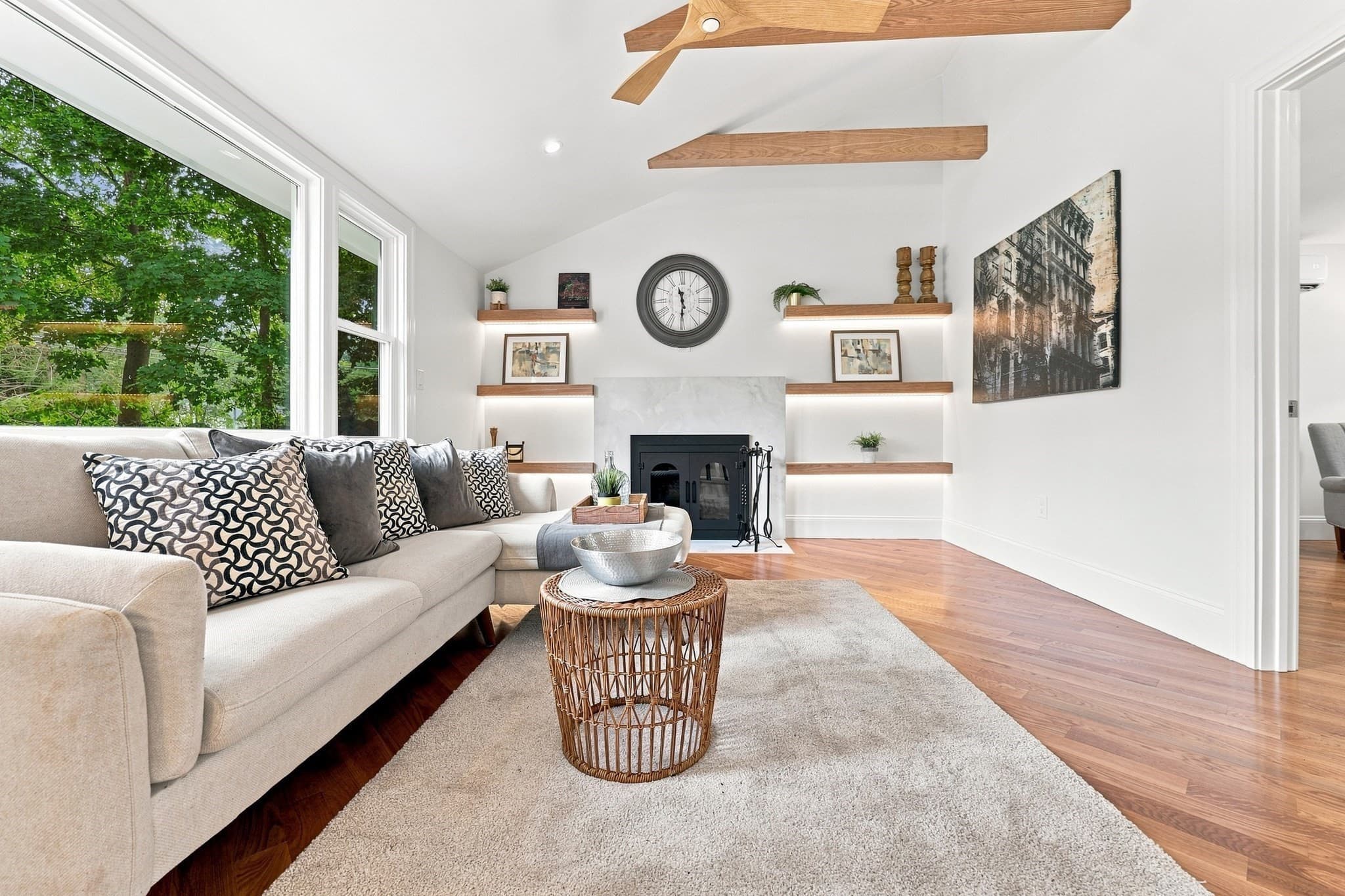 Single Family Residence at 121 Elm St, North Reading MA 01864, North Reading, photo 2 of 34