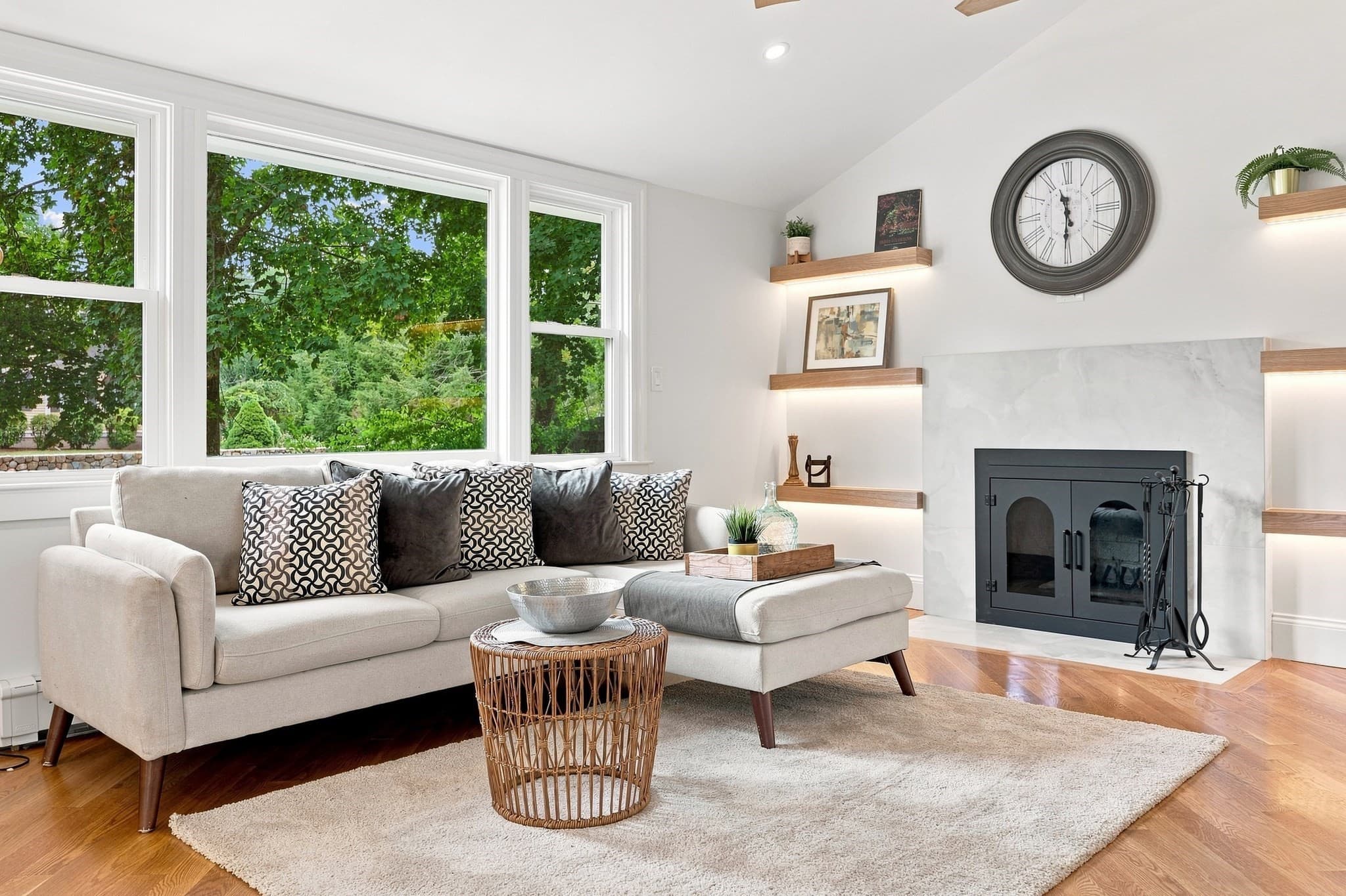 121 Elm St, North Reading MA 01864