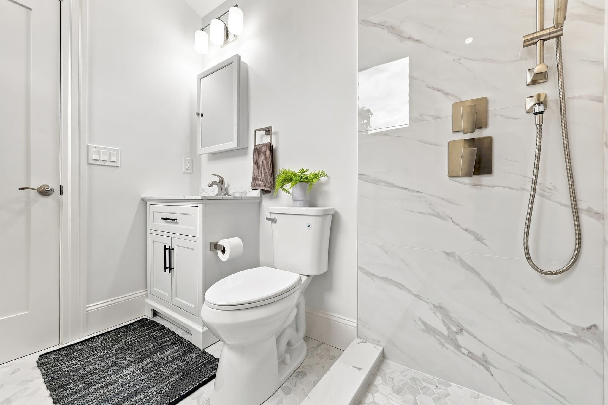 Single Family Residence at 121 Elm St, North Reading MA 01864, North Reading, photo 28 of 34