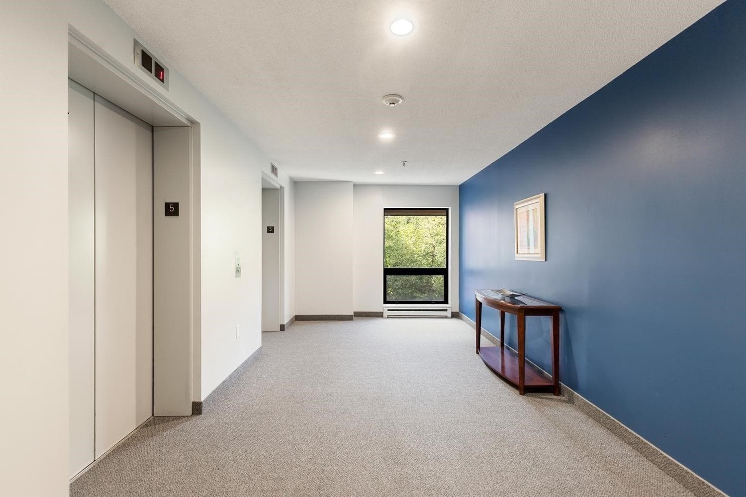 Condominium at 4 Summit Drive # 504, Reading MA 01867, Reading, photo 6 of 30