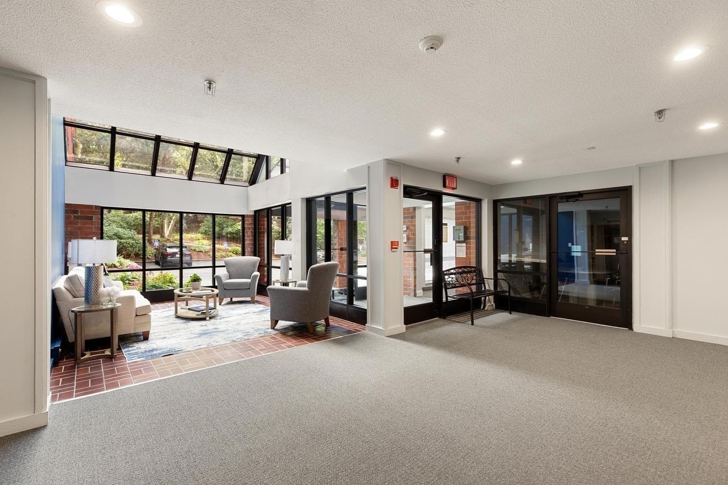 Condominium at 4 Summit Drive # 504, Reading MA 01867, Reading, photo 5 of 30