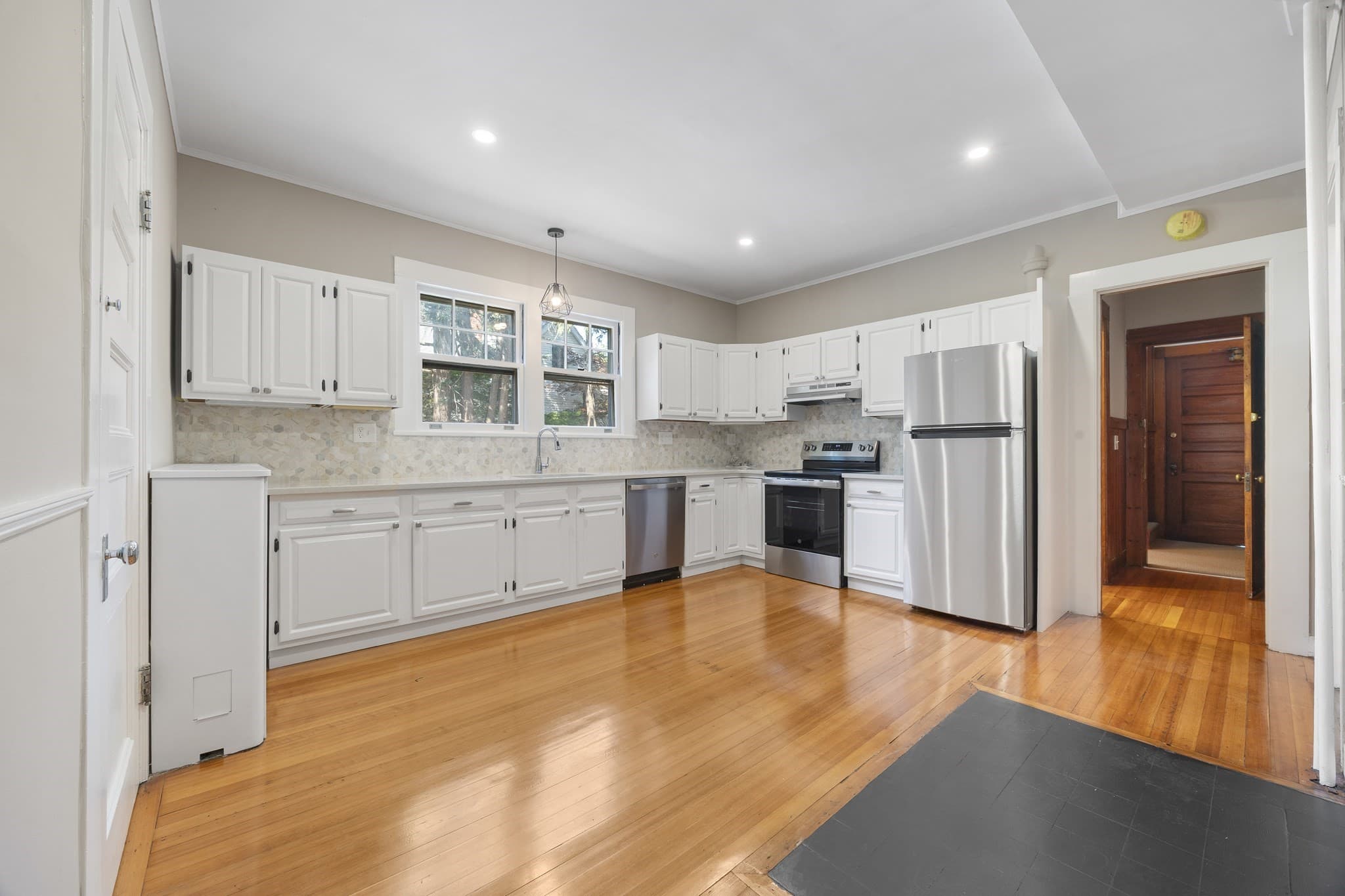 Condominium at 56 Vinton Street # 3, Melrose MA 02176, Melrose, photo 6 of 23