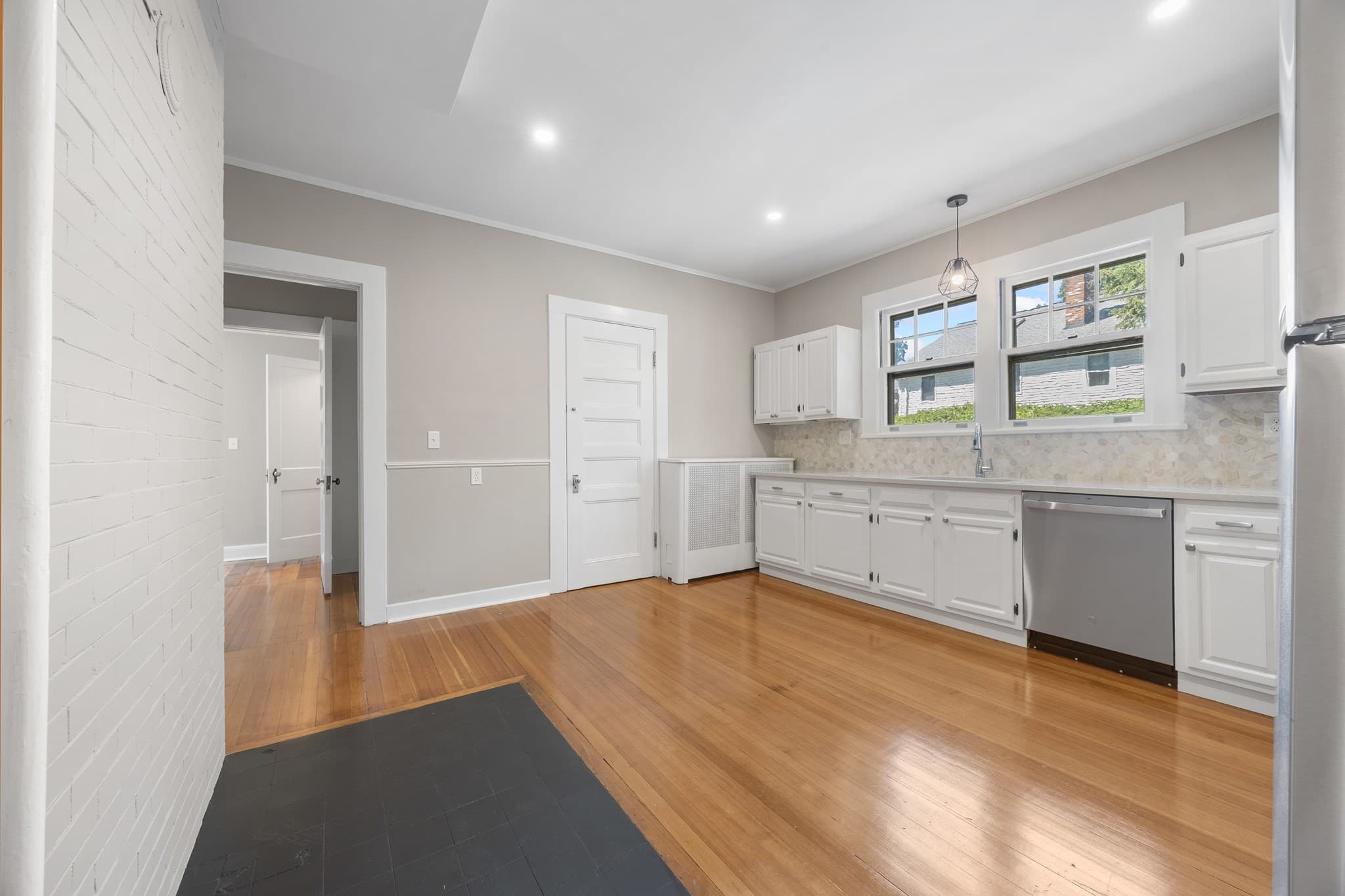 Condominium at 56 Vinton Street # 3, Melrose MA 02176, Melrose, photo 7 of 23