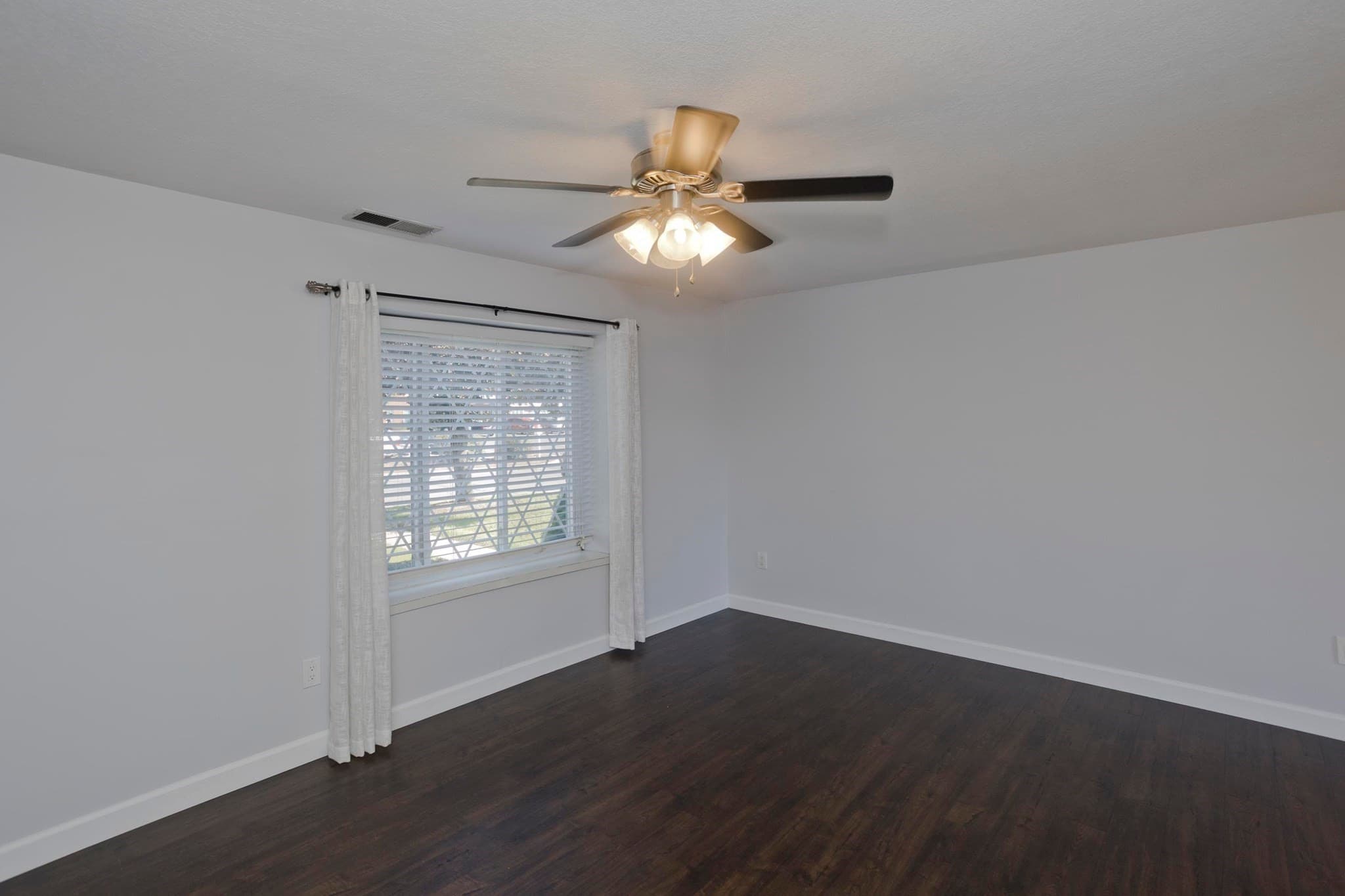 Condominium at 212 Blisswood Village Dr # 212, Ludlow MA 01056, Ludlow, photo 3 of 25