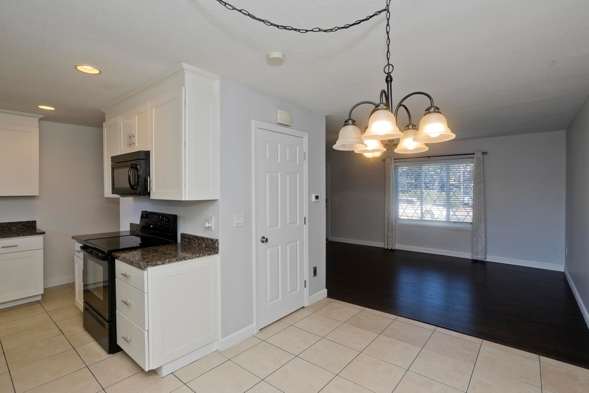 Condominium at 212 Blisswood Village Dr # 212, Ludlow MA 01056, Ludlow, photo 8 of 25