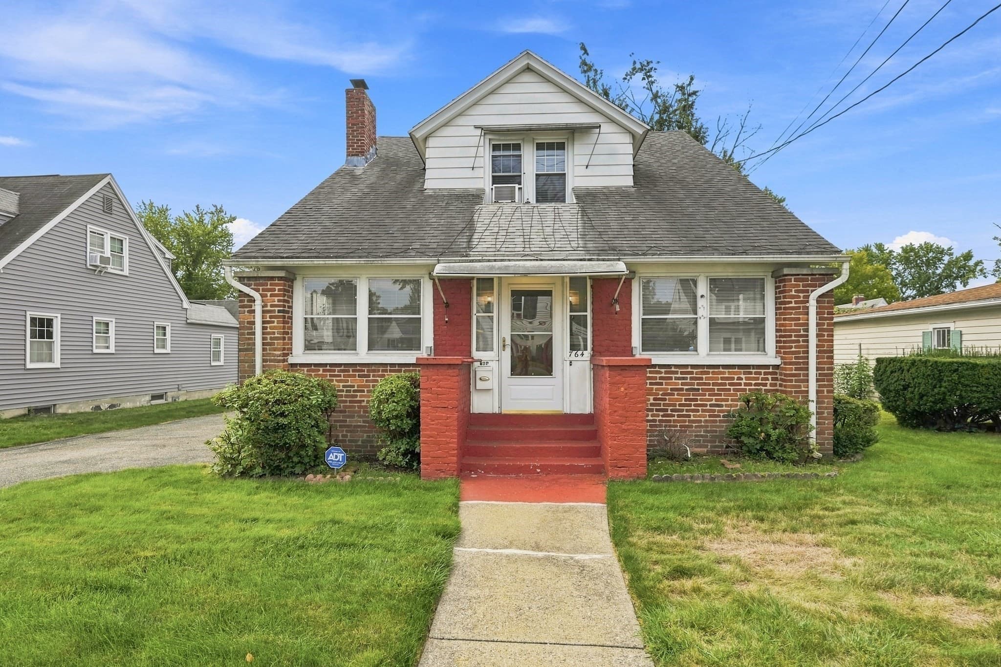 Single Family Residence at 764 Allen St, Springfield MA 01118, Springfield, photo 2 of 38