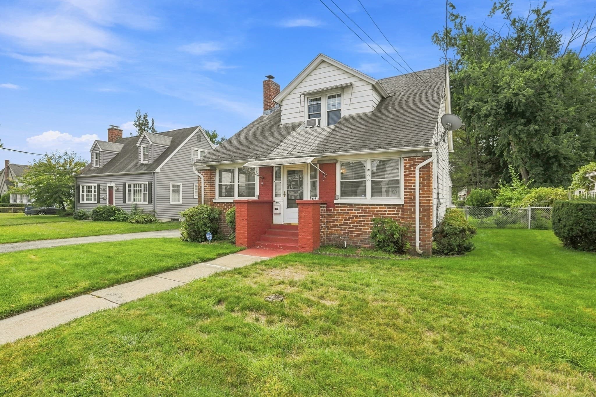Single Family Residence at 764 Allen St, Springfield MA 01118, Springfield, photo 3 of 38