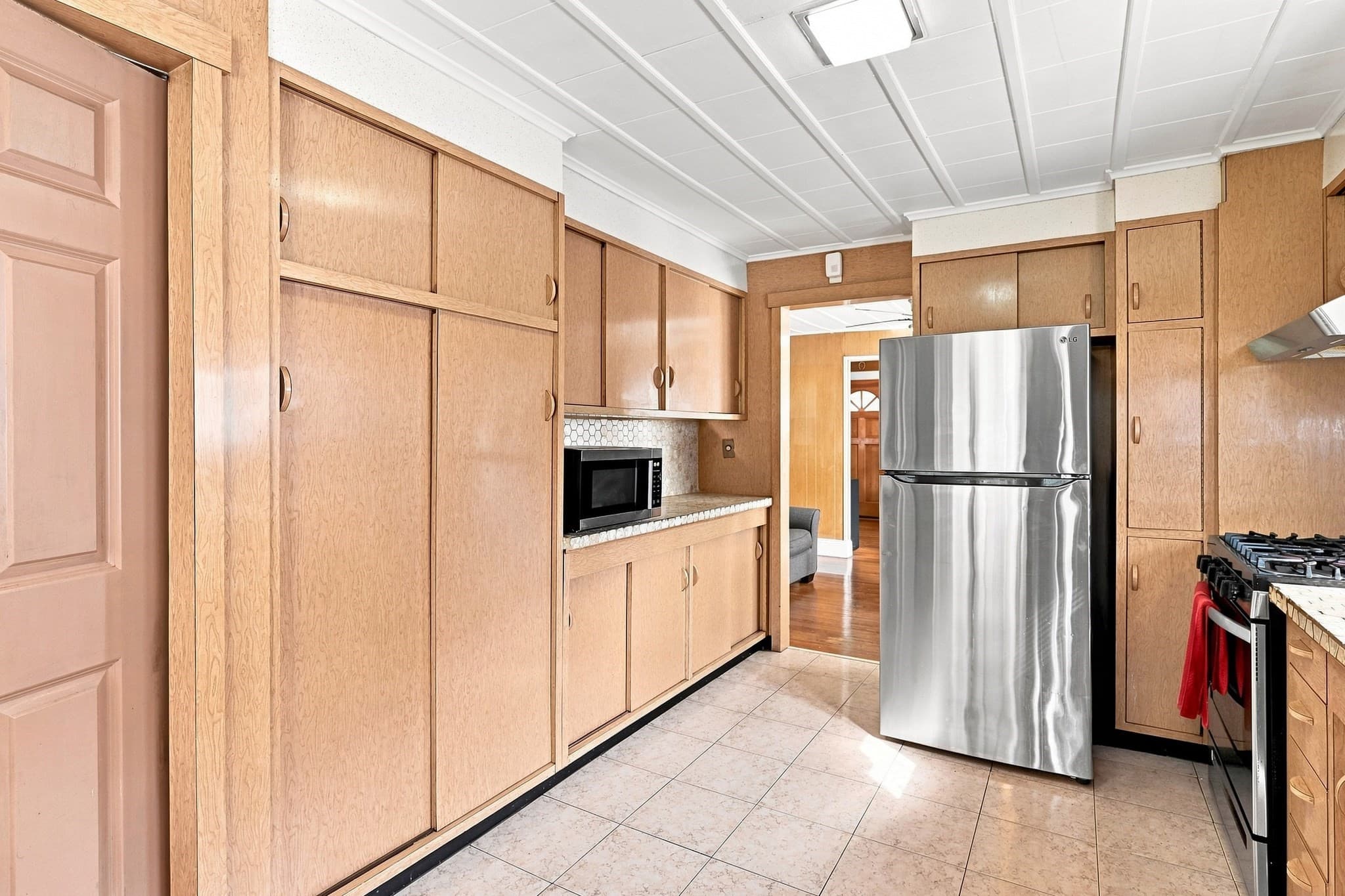 Single Family Residence at 764 Allen St, Springfield MA 01118, Springfield, photo 15 of 38