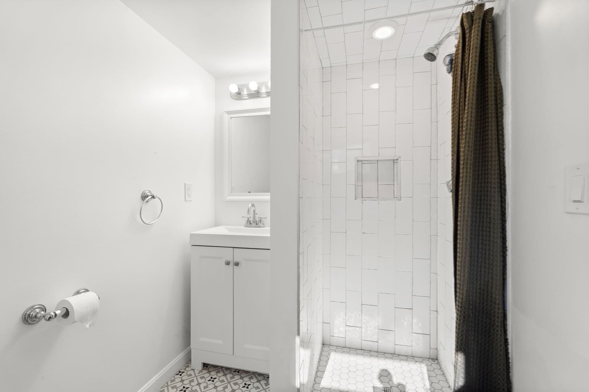 2 Family - 2 Units Up/Down at 70 Haith St, Revere MA 02151, Revere, photo 29 of 35