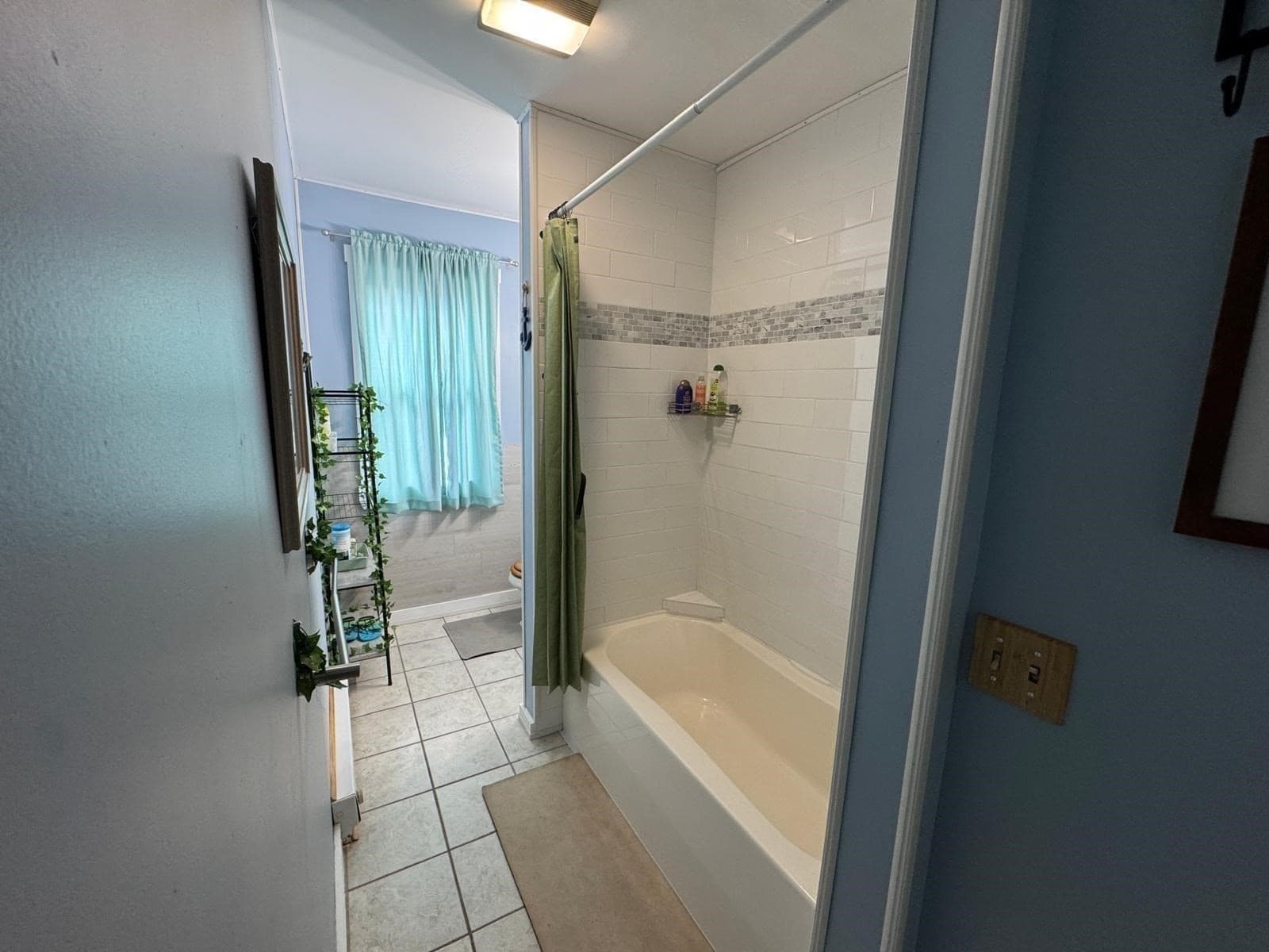 Condominium at 2 Esther Street Unit 2, Worcester MA 01607, Worcester, photo 7 of 31