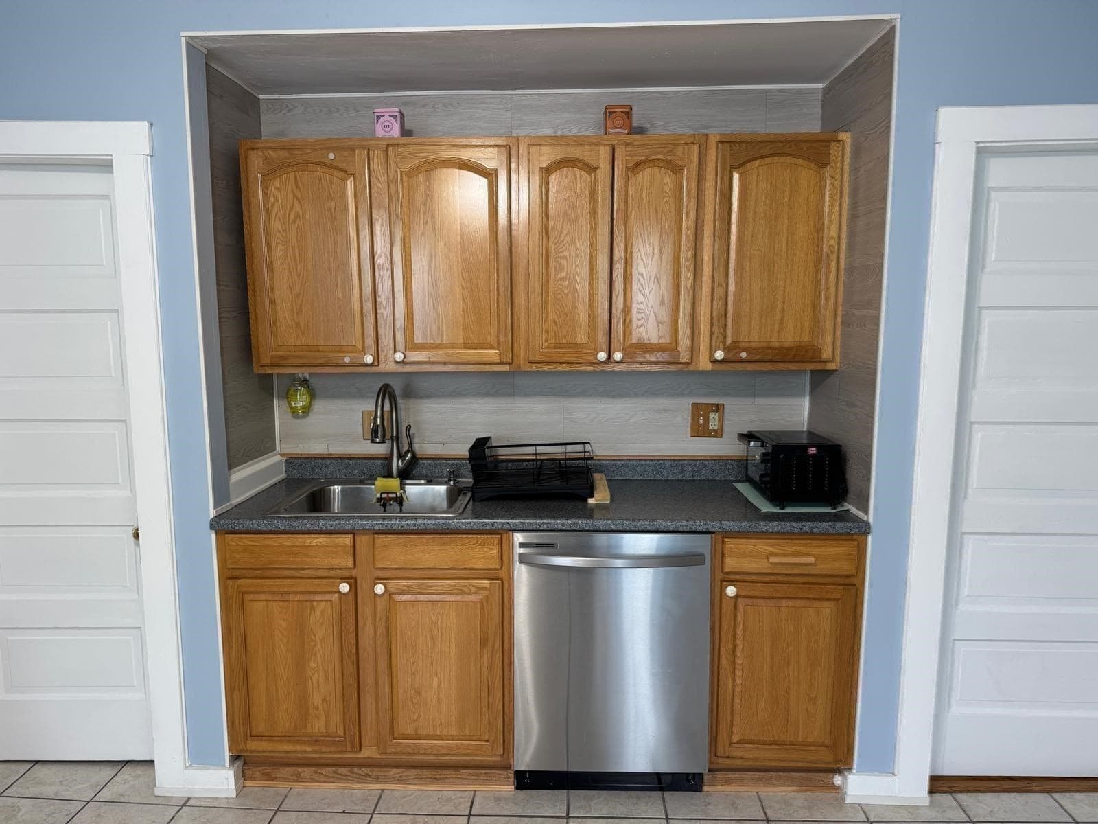 Condominium at 2 Esther Street Unit 2, Worcester MA 01607, Worcester, photo 14 of 31
