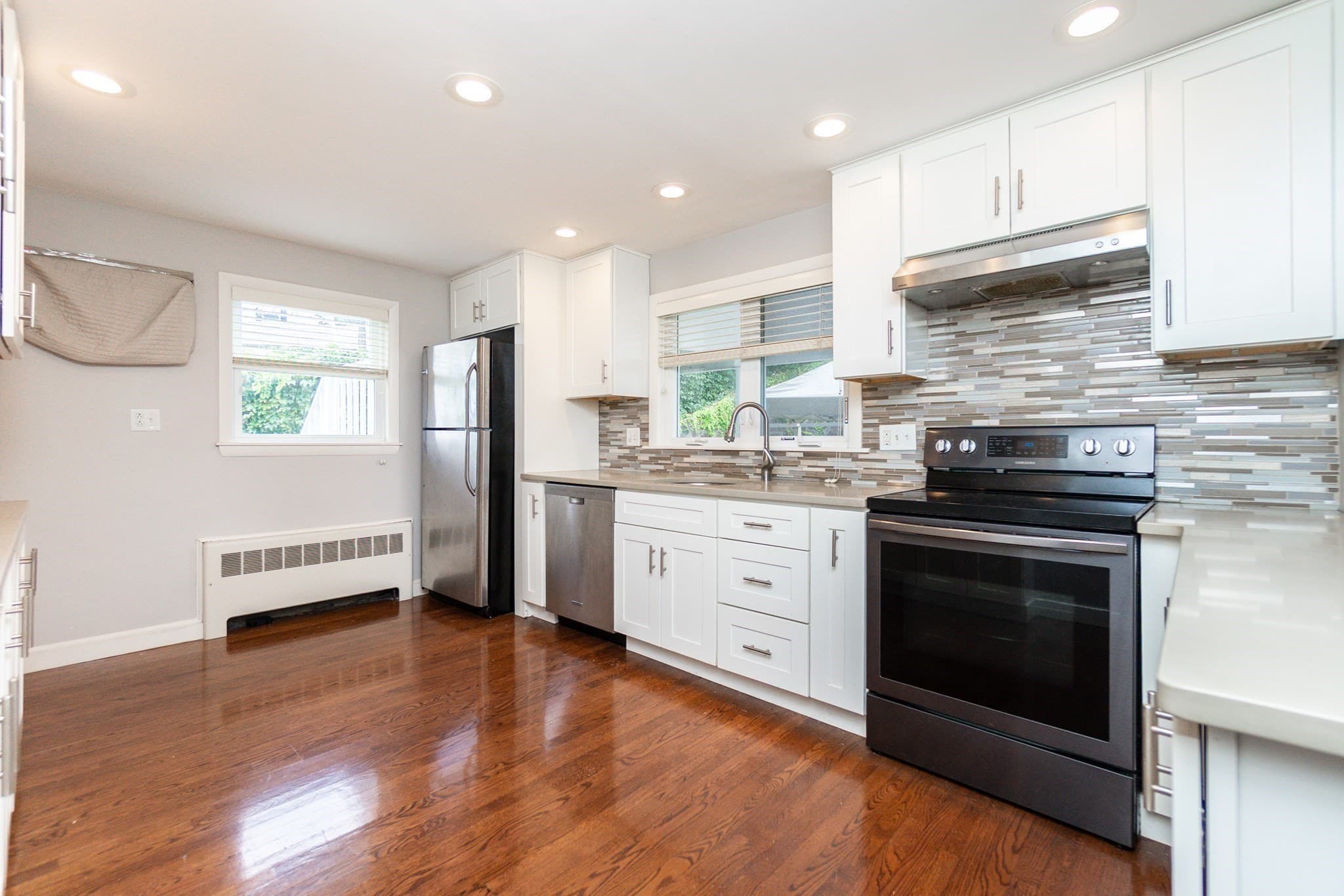Multi Family at 92 Elsie St, Everett MA 02149, Everett, photo 2 of 27