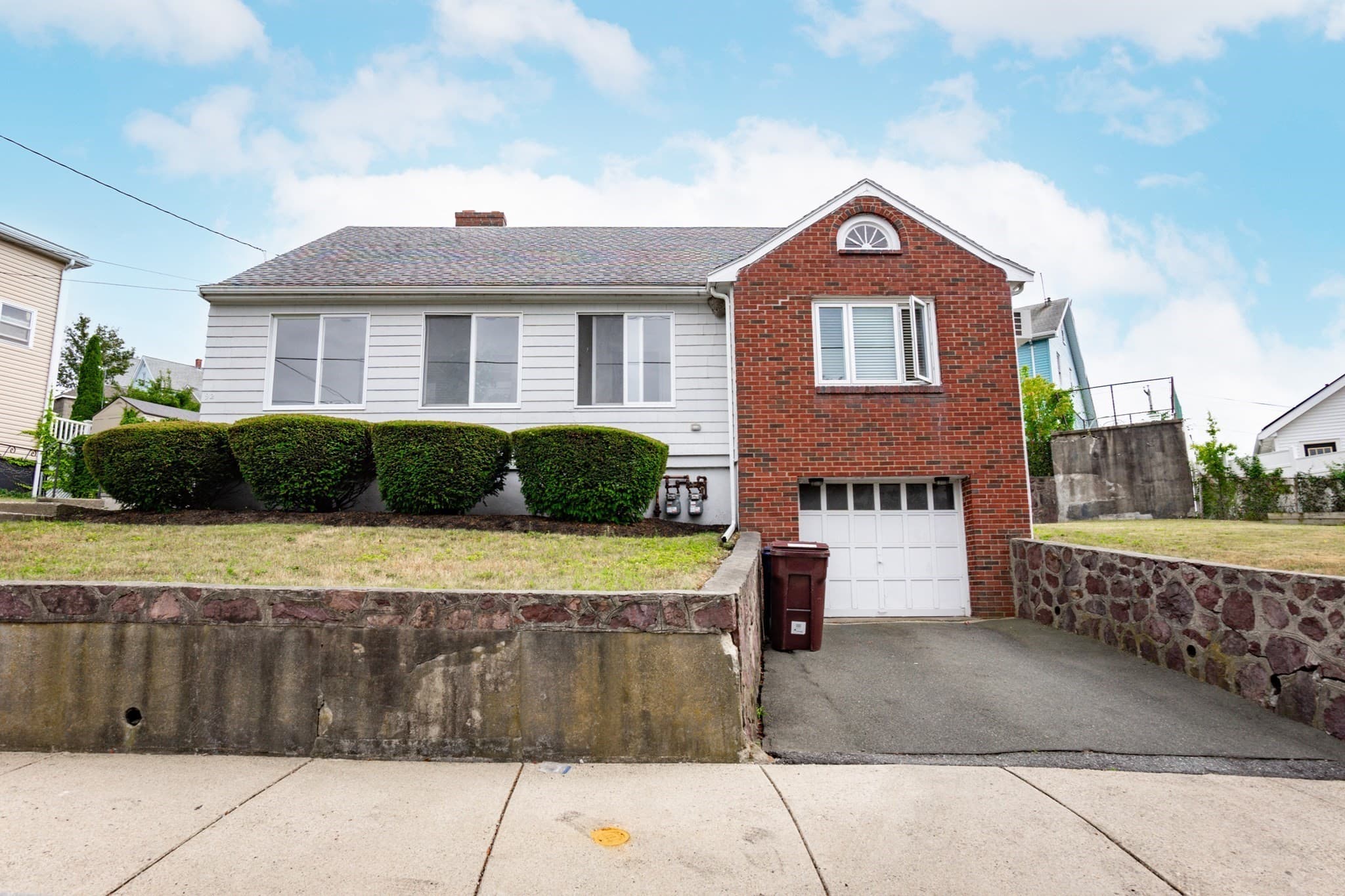 92 Elsie St, Everett MA 02149