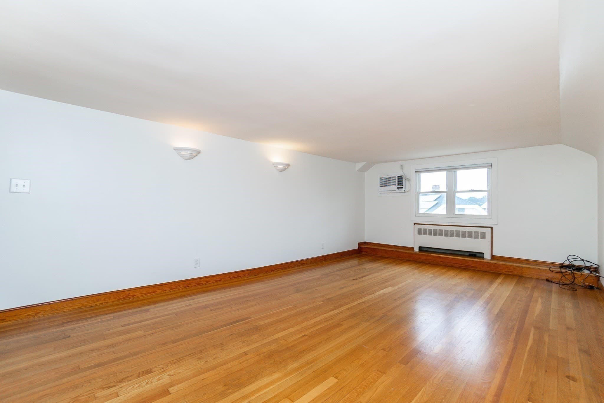 Multi Family at 92 Elsie St, Everett MA 02149, Everett, photo 18 of 27