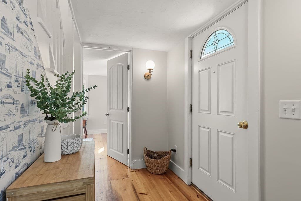 Single Family Residence at 44 Exchange St, Holliston MA 01746, Holliston, photo 5 of 42