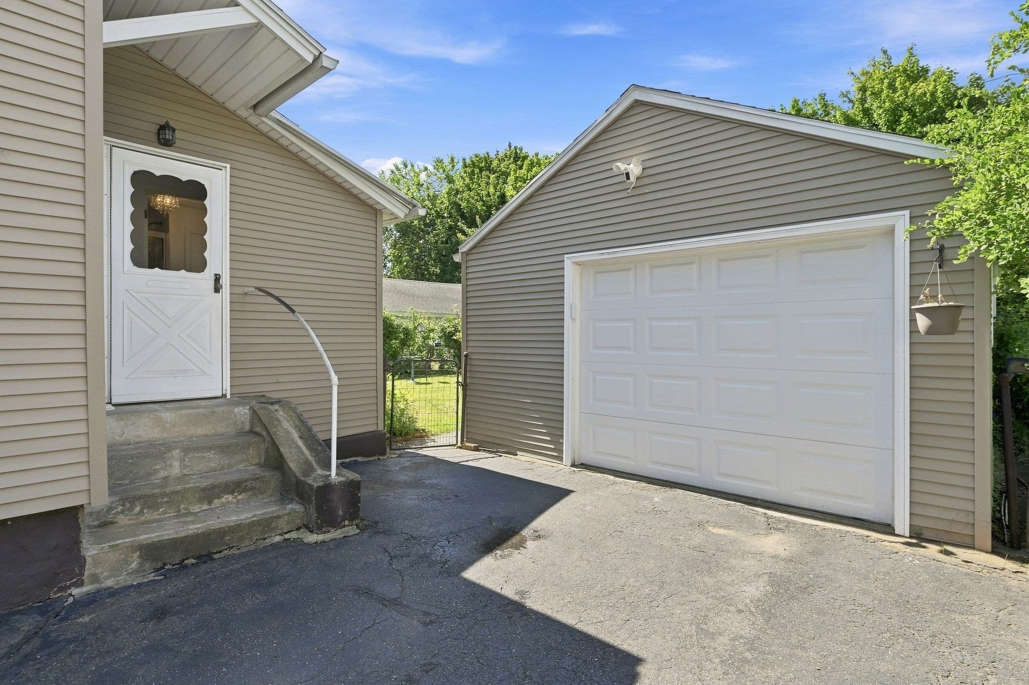 Single Family Residence at 27 Elm St, Ludlow MA 01056, Ludlow, photo 4 of 42