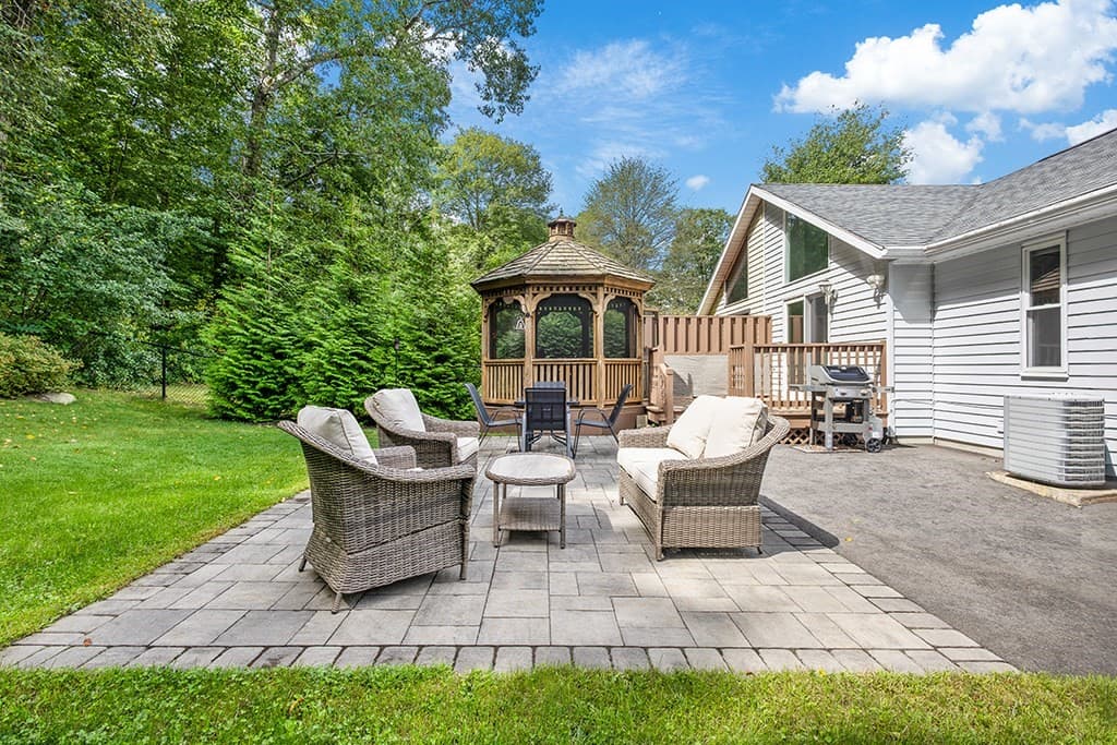 Single Family Residence at 31 Acorn Dr # 31, Randolph MA 02368, photo 22 of 33