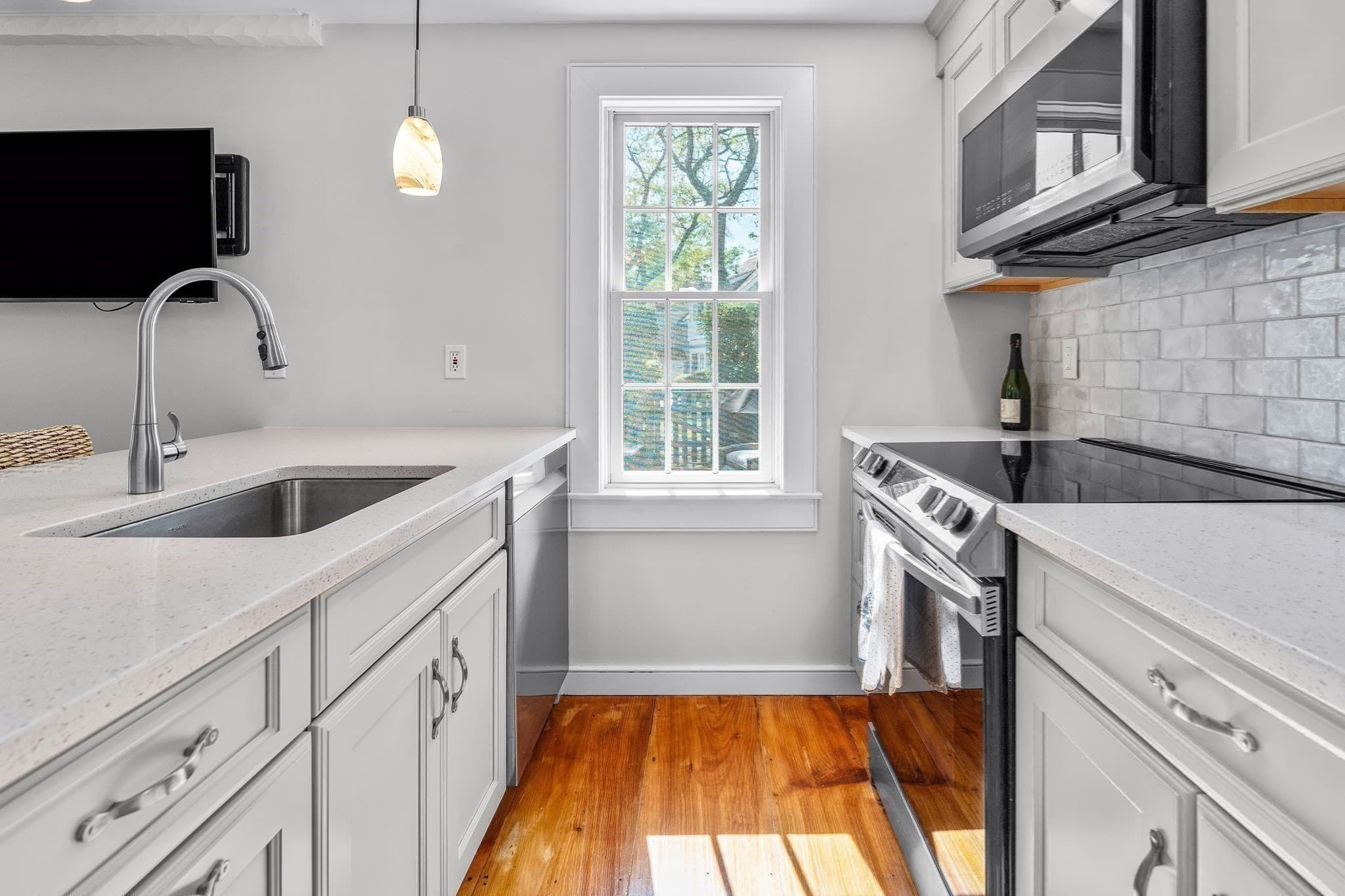 Condominium at 35 Landmark # 4C, Mashpee MA 02649, Mashpee, photo 14 of 32