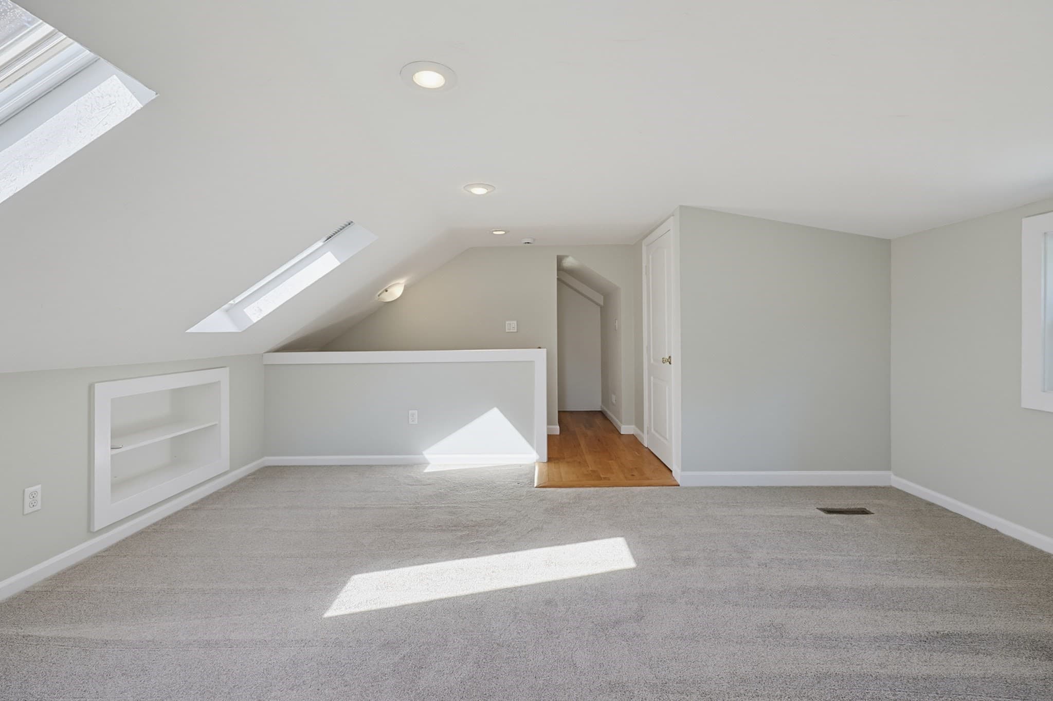 Single Family Residence at 191 Whitins Rd, Sutton MA 01590, Sutton, photo 23 of 37