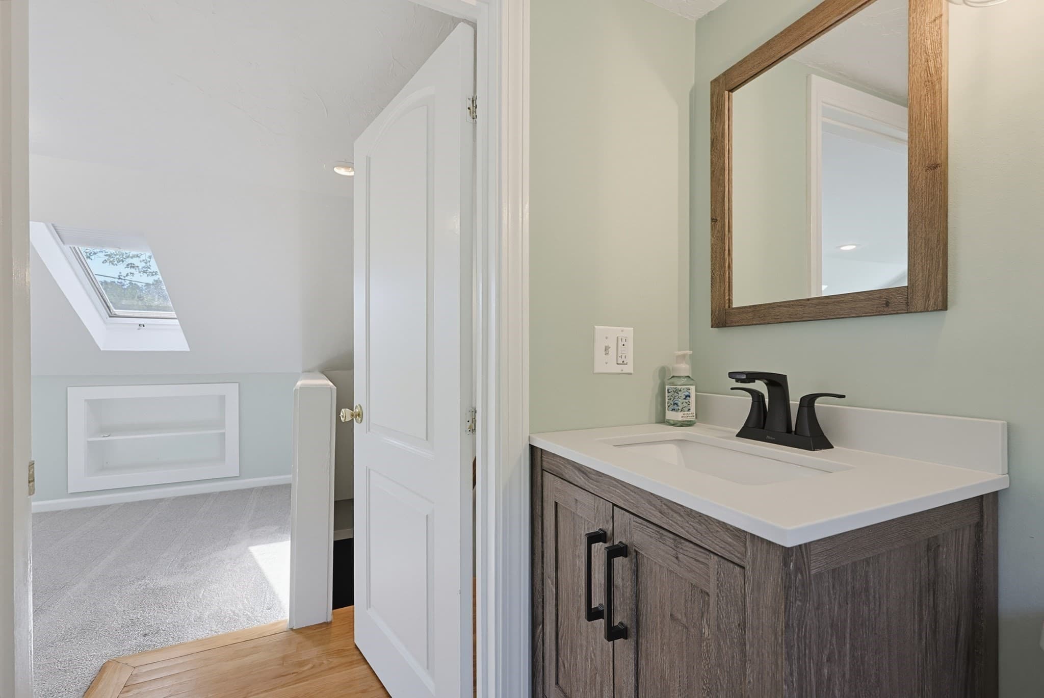 Single Family Residence at 191 Whitins Rd, Sutton MA 01590, Sutton, photo 26 of 37