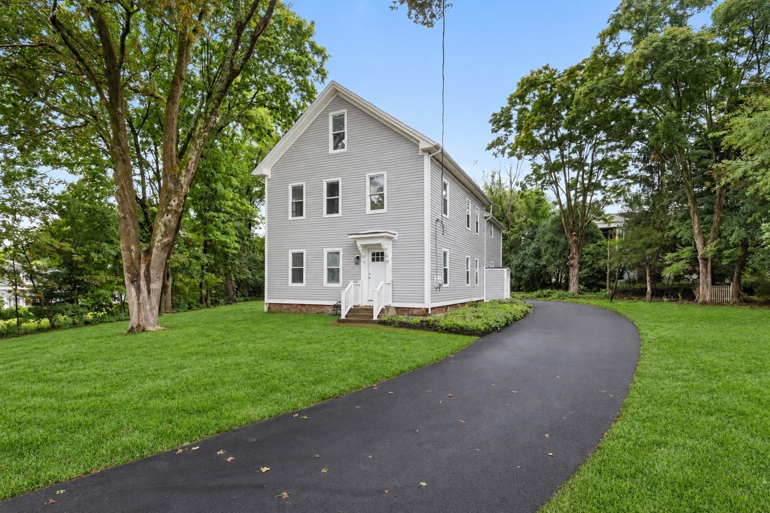 Multi Family at 208 High St, North Attleboro MA 02760, North Attleboro, photo 2 of 42