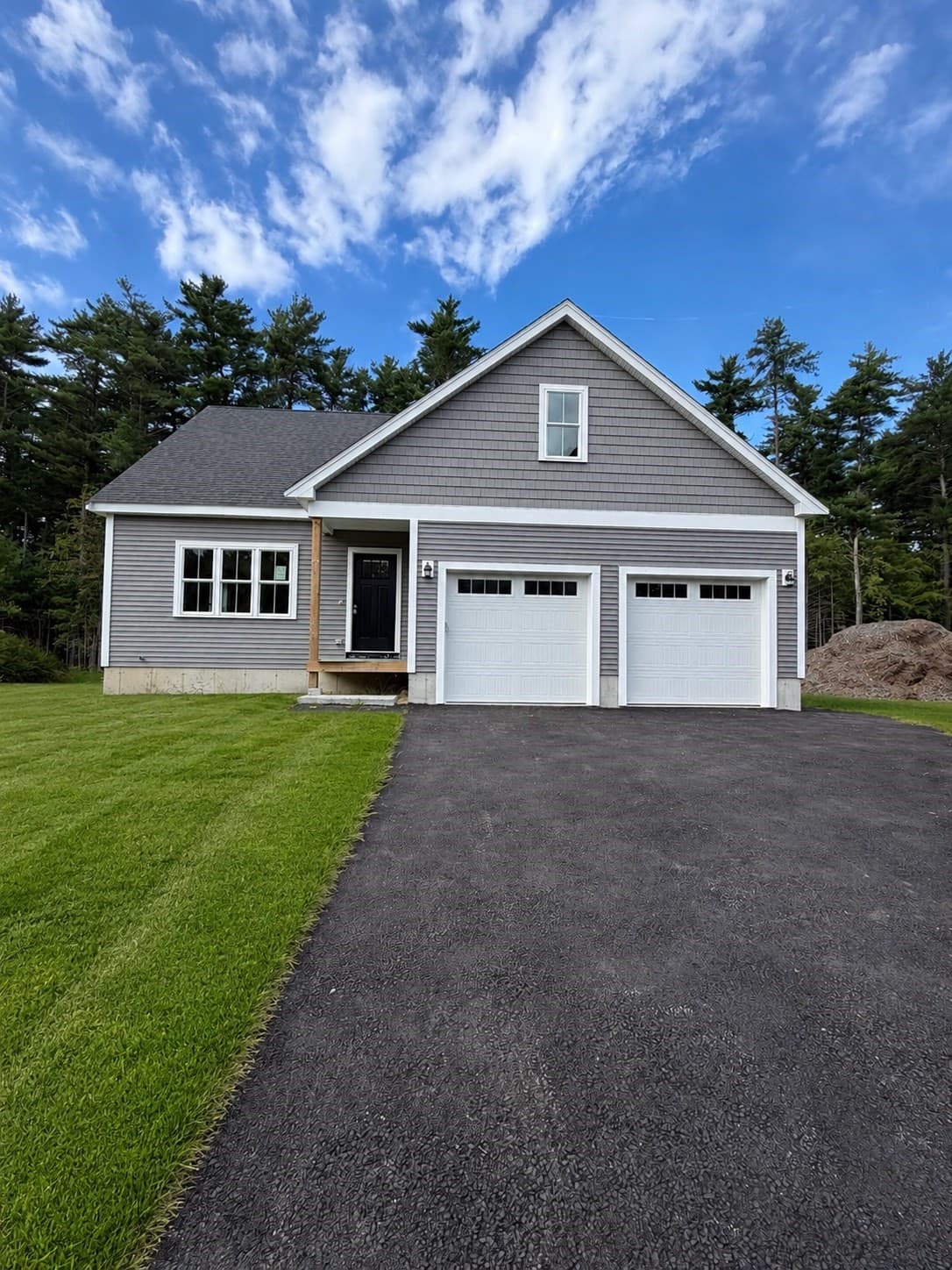 10 Maple Hill Rd, Lakeville MA 02347