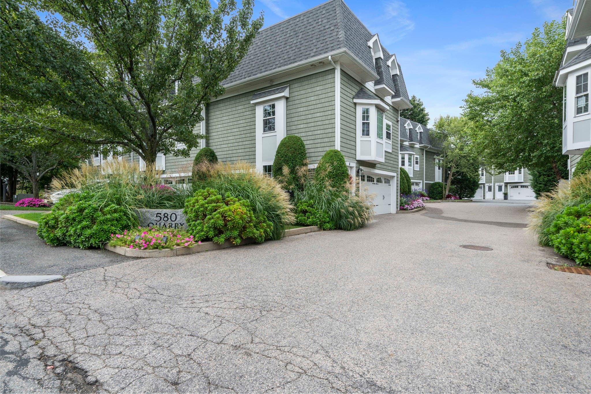 Condominium at 580 Quarry St # 9, Quincy MA 02169, photo 2 of 22
