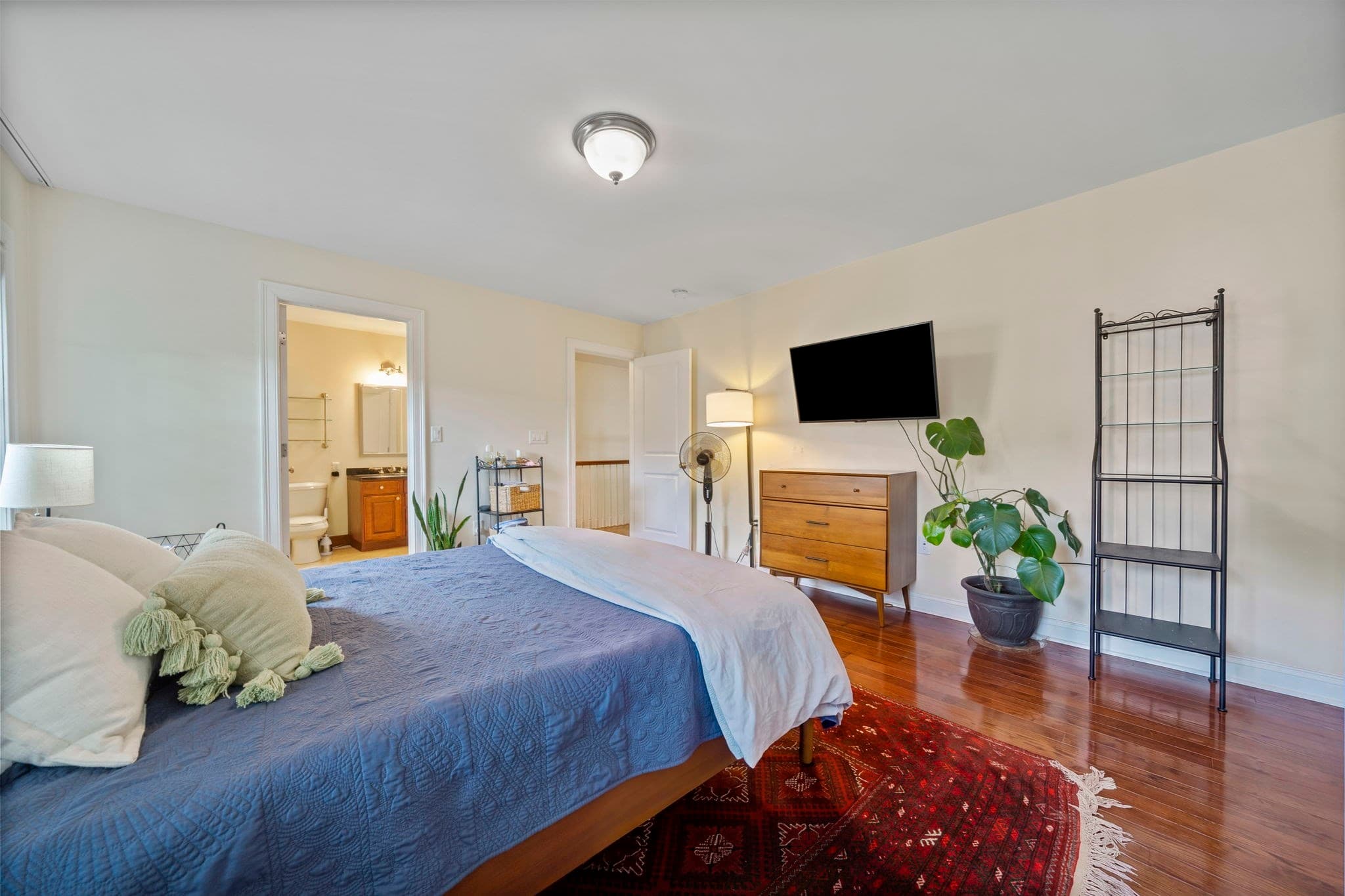Condominium at 580 Quarry St # 9, Quincy MA 02169, photo 16 of 22